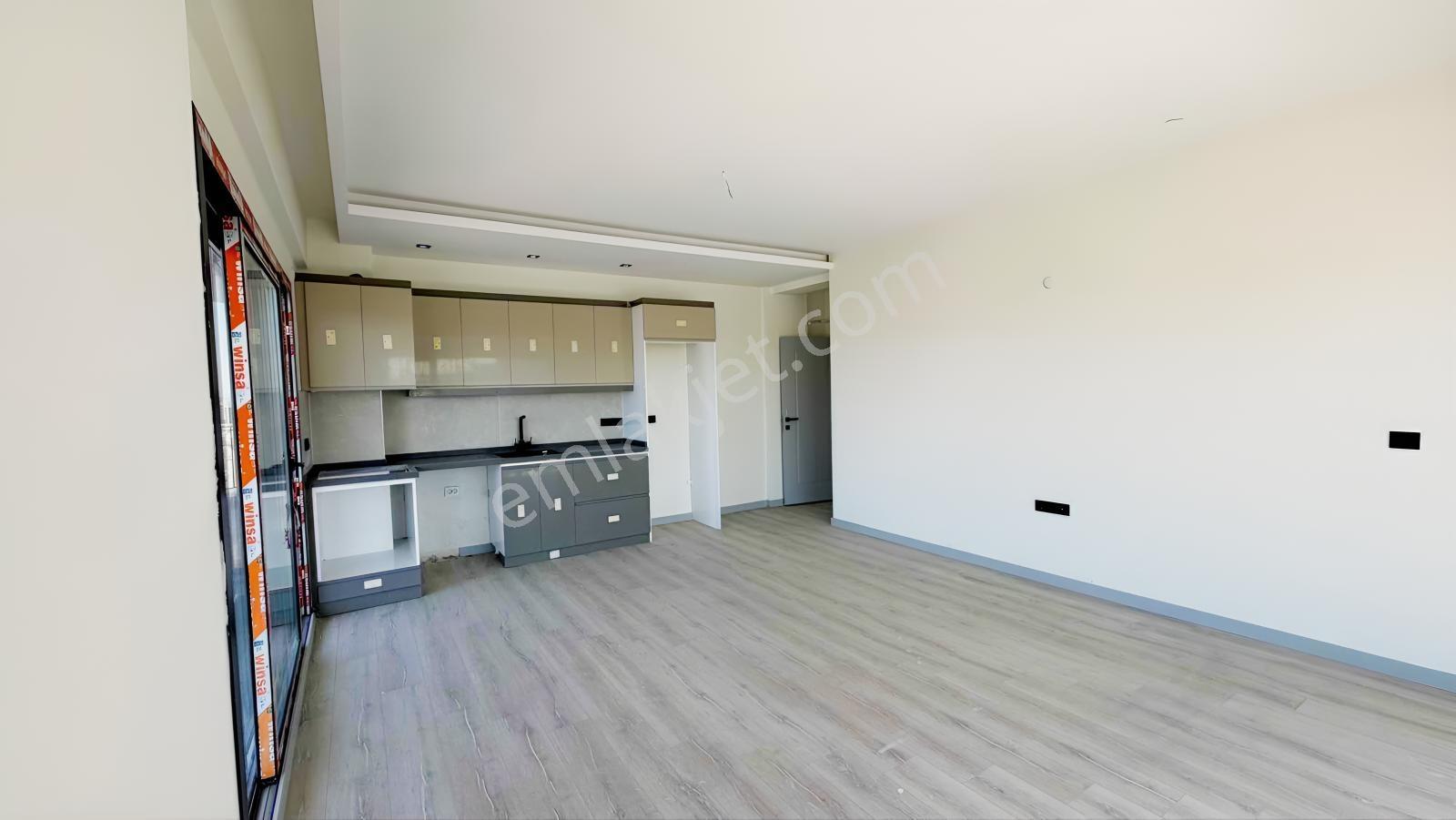 Çiğli Anadolu Caddesi Yanı Havuzlu 3+1 Kiralık Daire - Görsel 23