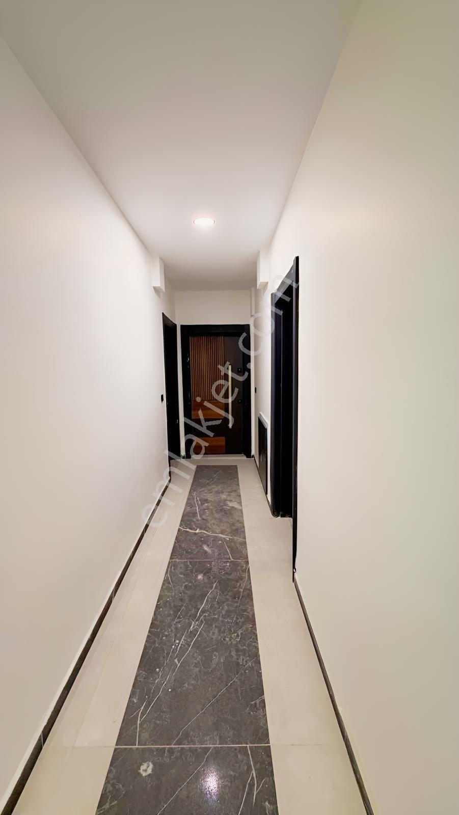 Çiğli Anadolu Caddesi Yanı Havuzlu 3+1 Kiralık Daire - Görsel 2