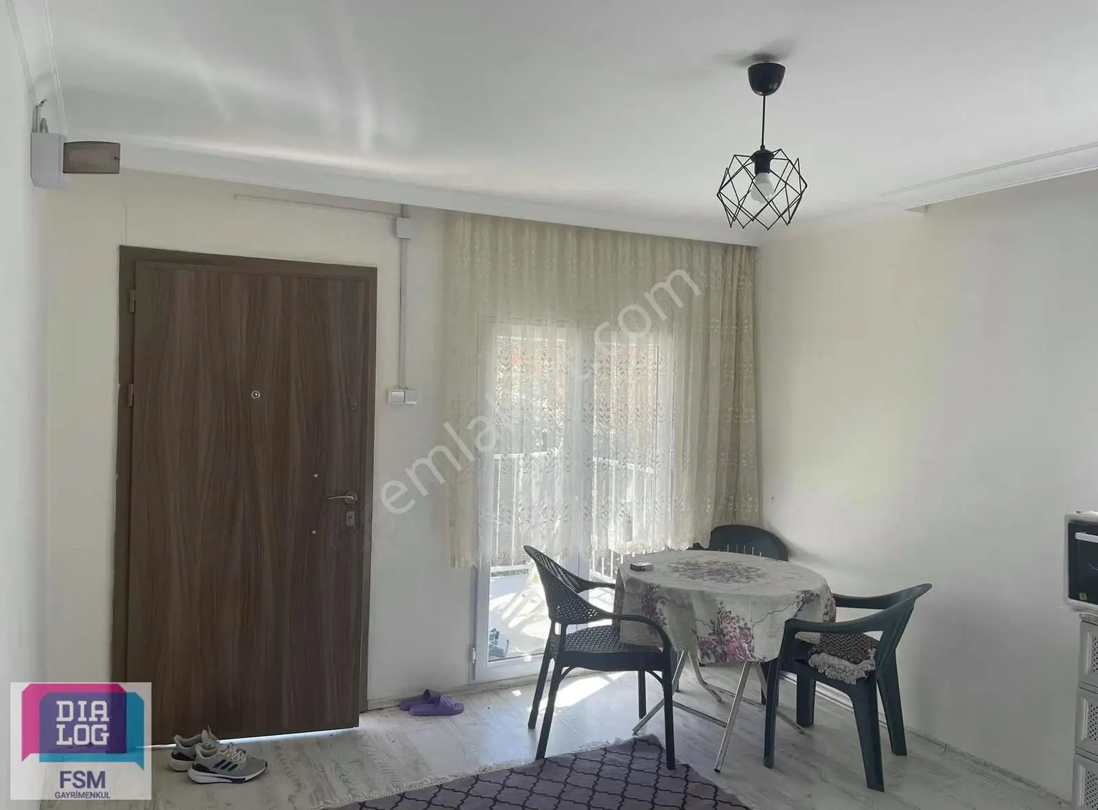 Gemlik Kurşunlu Kumsazda Satılık Bahçeli 2+1 Eşyalı Yazlık - Görsel 5