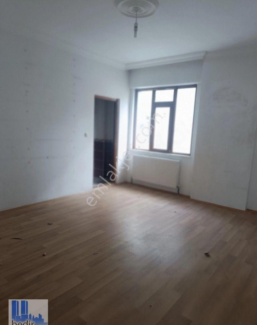 Erzincan. Bedir. Emlkatan. Karaağaç Mahallesinde. Satılık. 1.kat. Ofis - Görsel 2