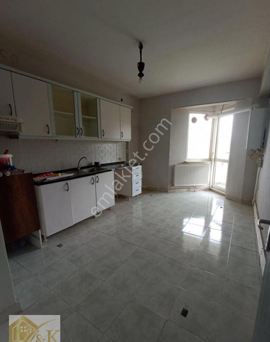 Altınova Satılık Lüks 3+1 Deniz Manzaralı 2 Adet Daire - Görsel 12