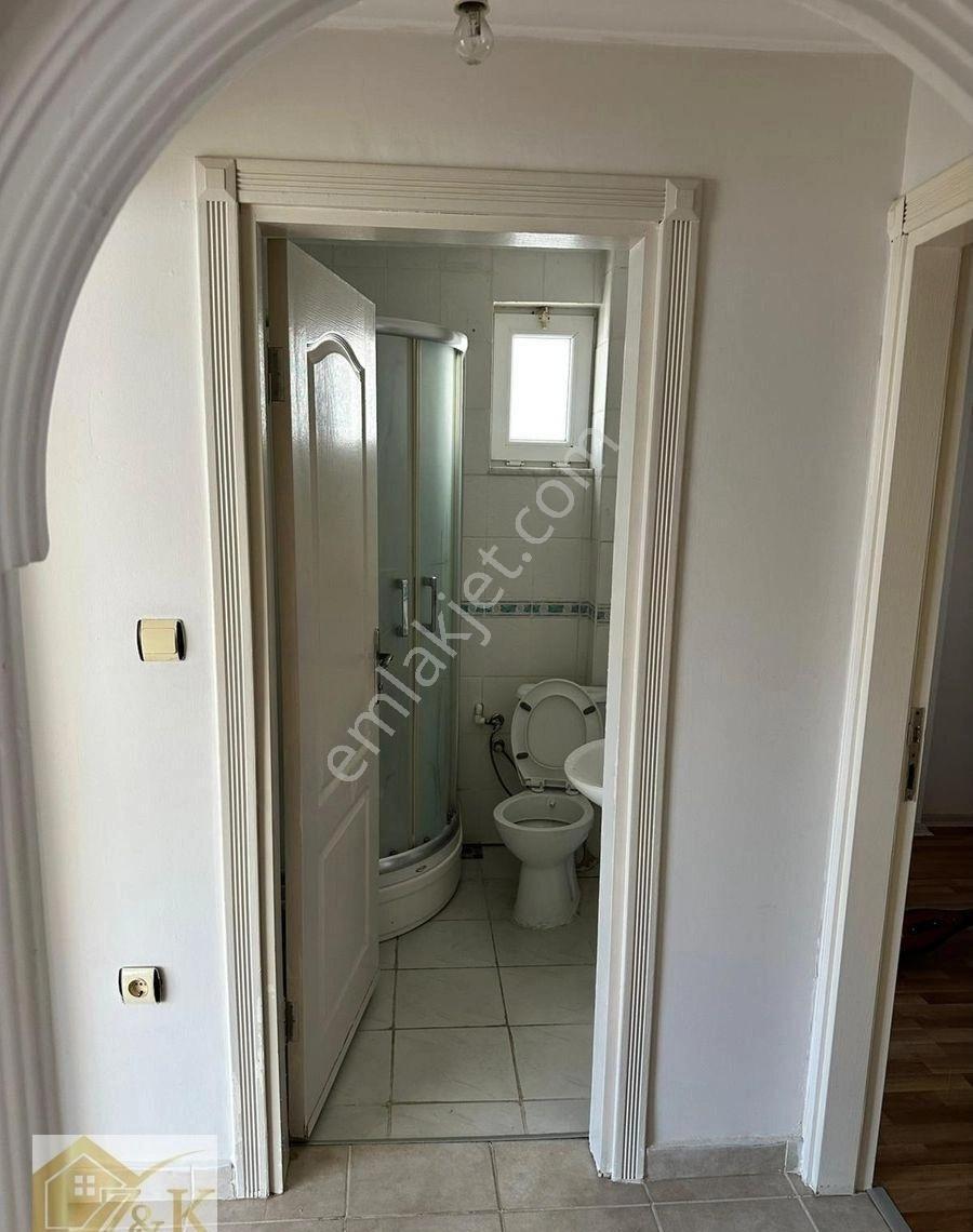 Yalova Çiftlikköy'de Deniz Manzaralı Kiralık 2+1 Daire - Görsel 14