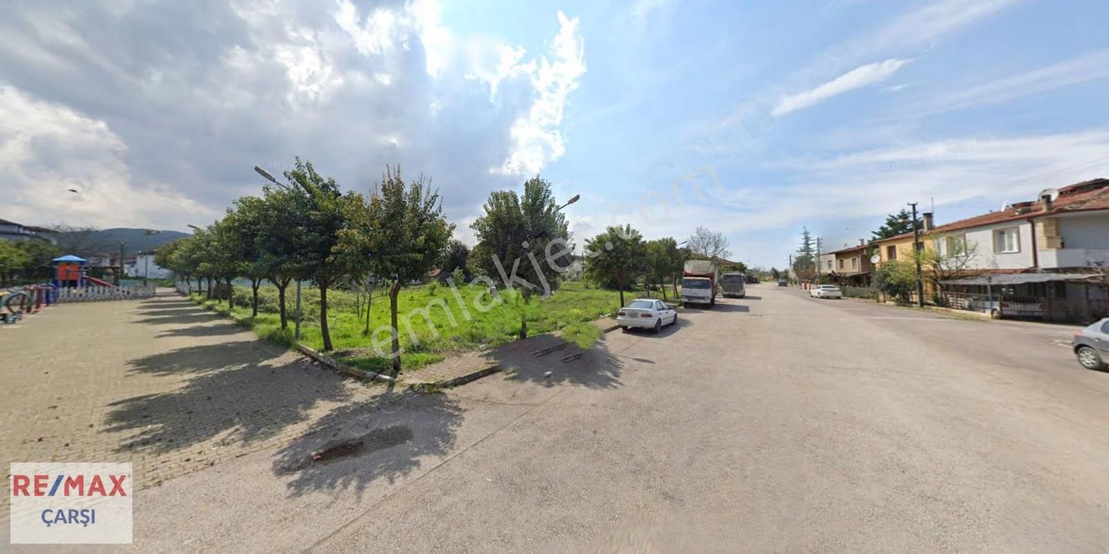Başiskele Sepetlipınar'da Satılık Ticari İmarlı Köşe Parsel Arsa - Görsel 4