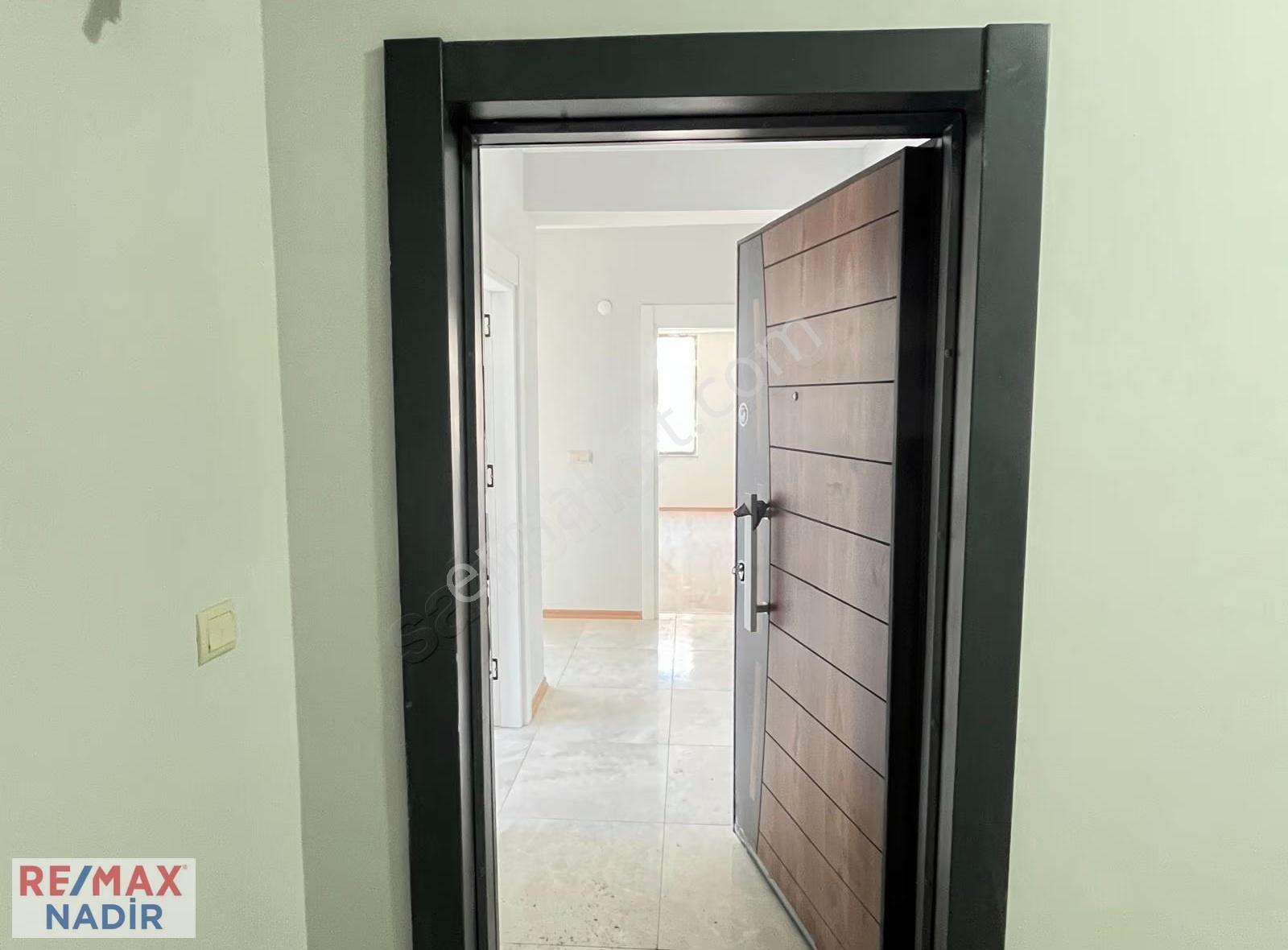 Re/max'ten Tirebolu Demirci Mah.'de Sıfır 3+1 Daireler - Görsel 4