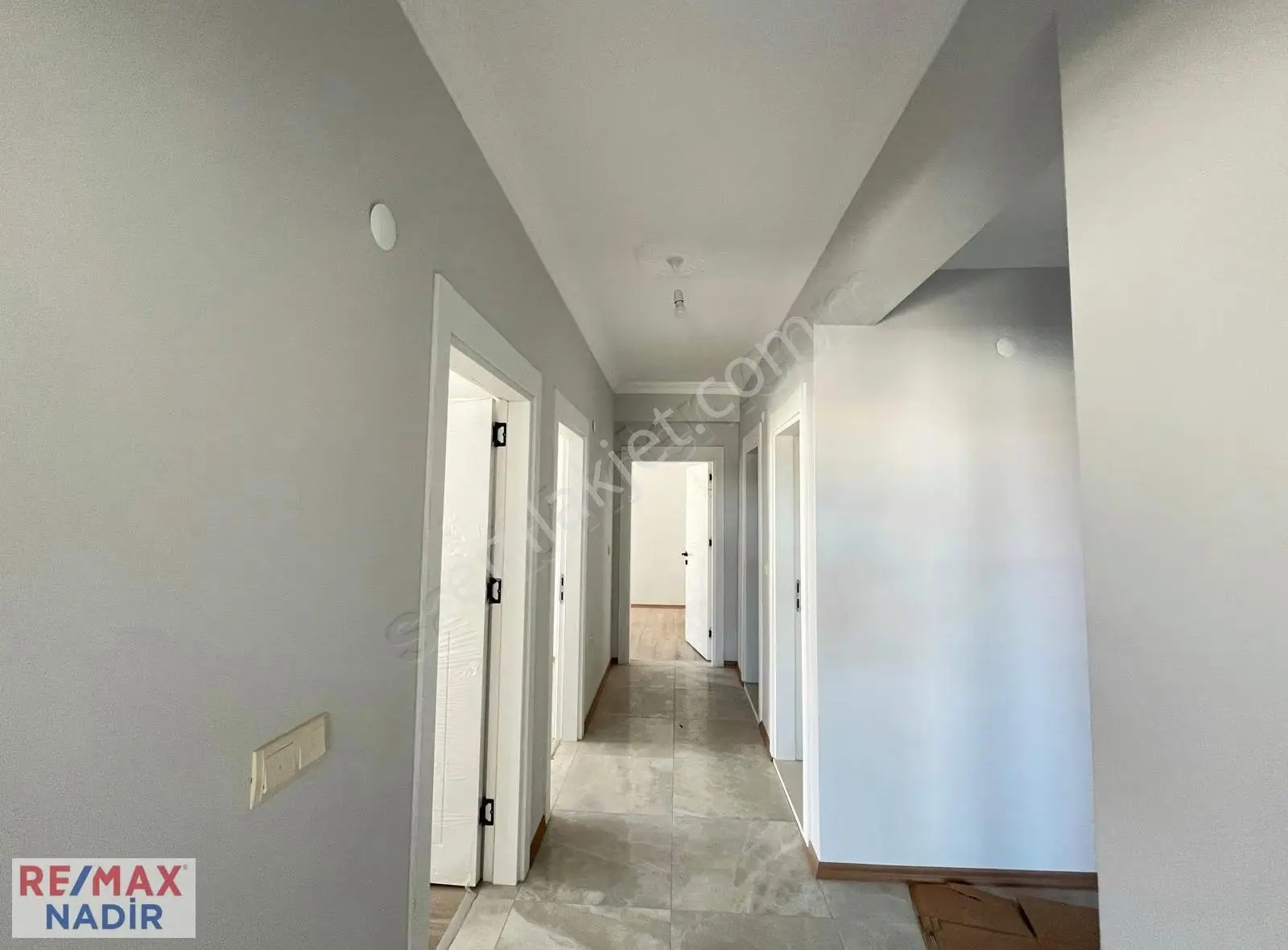 Re/max'ten Tirebolu Demirci Mah.'de Sıfır 3+1 Daireler - Görsel 5