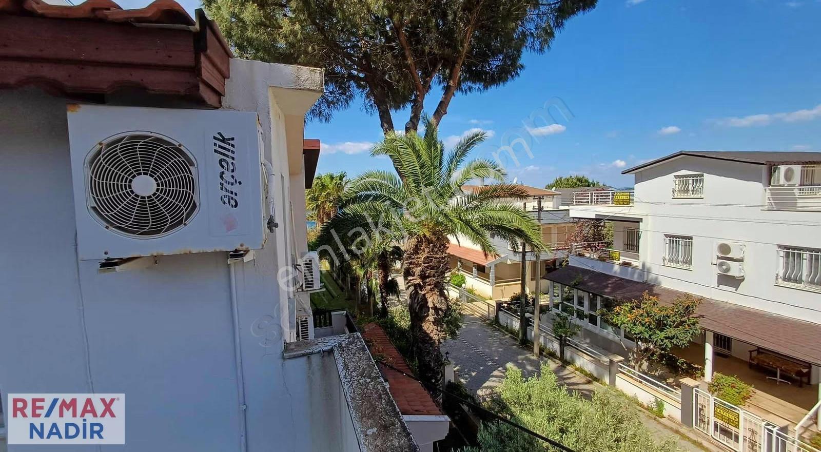 Özderede Denize Yürüme Mesafesinde Eşyalı Satılık Tripleks Villa - Görsel 3