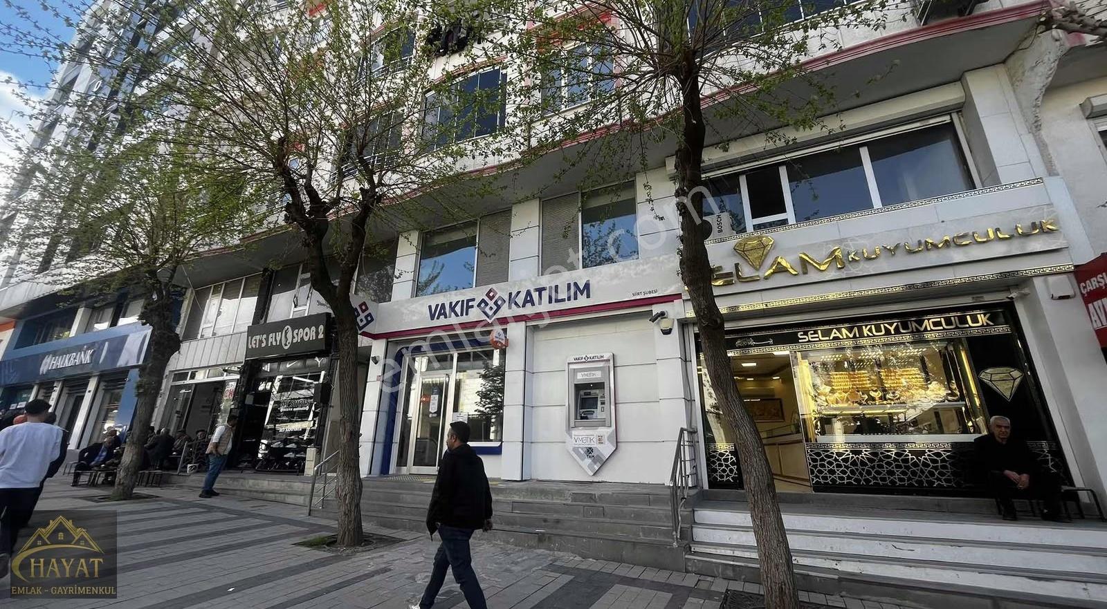 Güres Caddesi Satılık Vakıfsız 3 Katlı Kiracılı Dükkan - Görsel 10