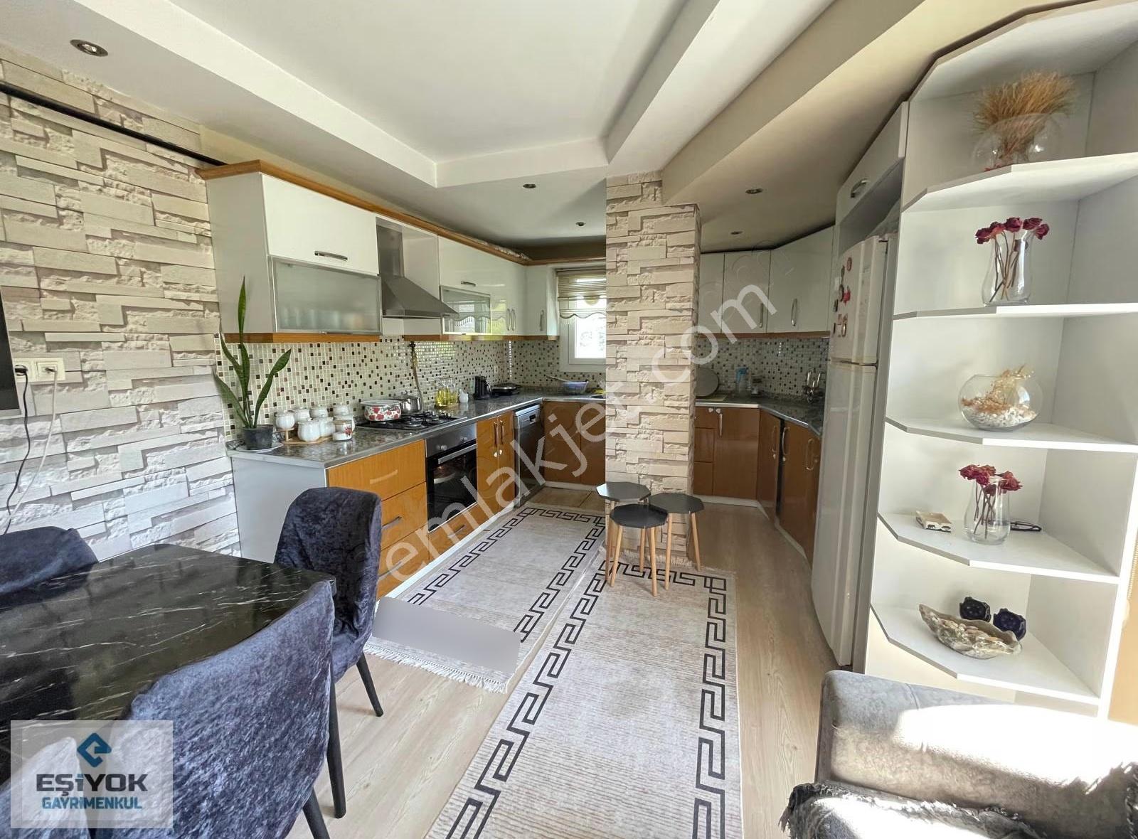 Eşiyok' Tan Torbalı Mahalesinde Geniş Ve Kullanışlı Satılık 3+1