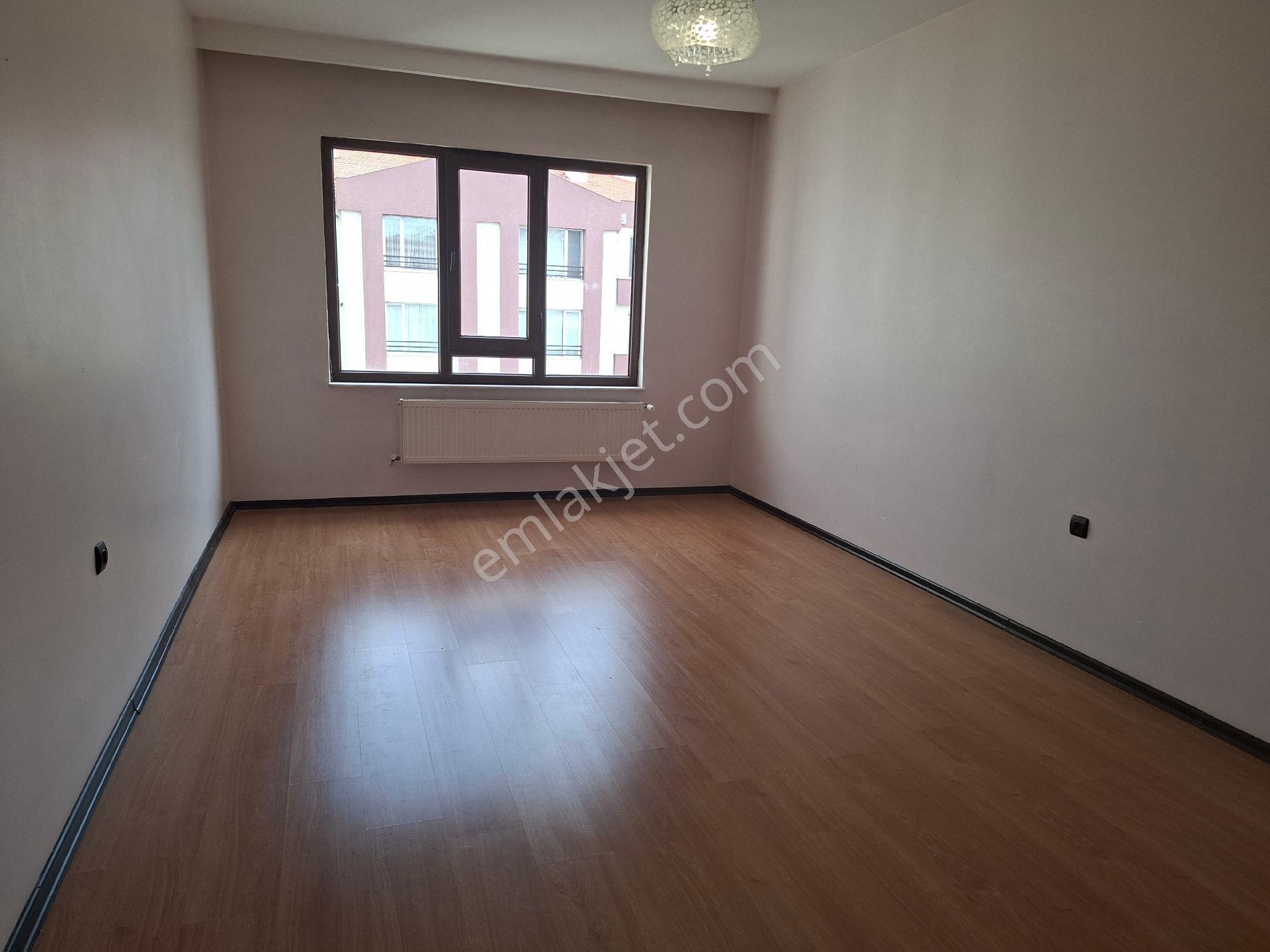 Kiralık 8 Katlı Binanın 8 Katı Aşağı Kayabaşı Mahallesi Hastaneye Okullara Yakın - Görsel 6