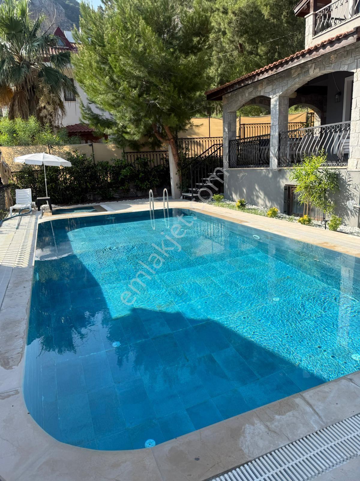 Jakuzili, Sinema Salonlu Ve Deniz Manzaralı Eşsiz Göcek Villası - Görsel 8