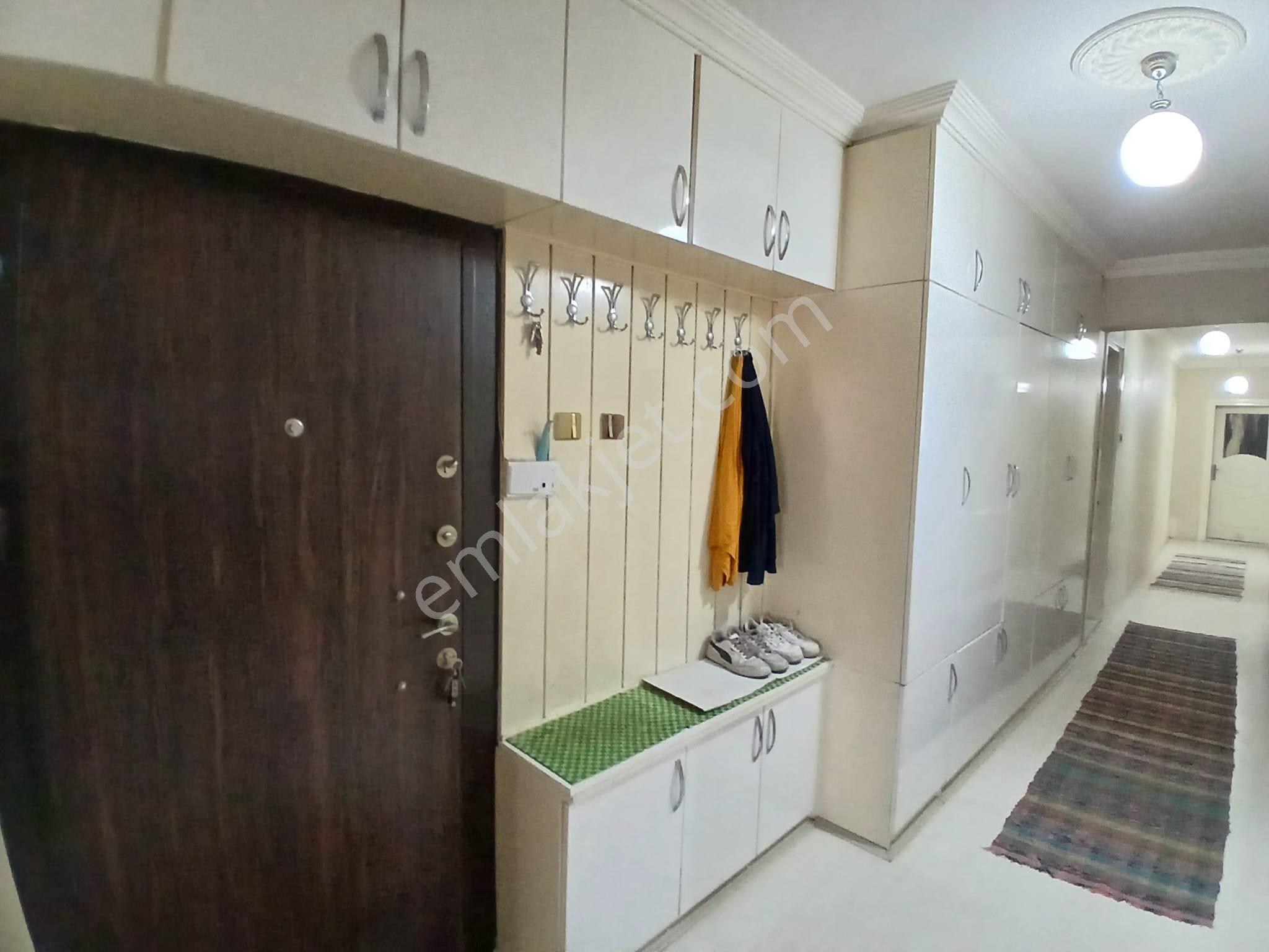Akçay Emlak'tan Akşehir Stadyum Yanında Bakımlı Ara Kat Geniş Satılık 3+1 Daire - Görsel 30