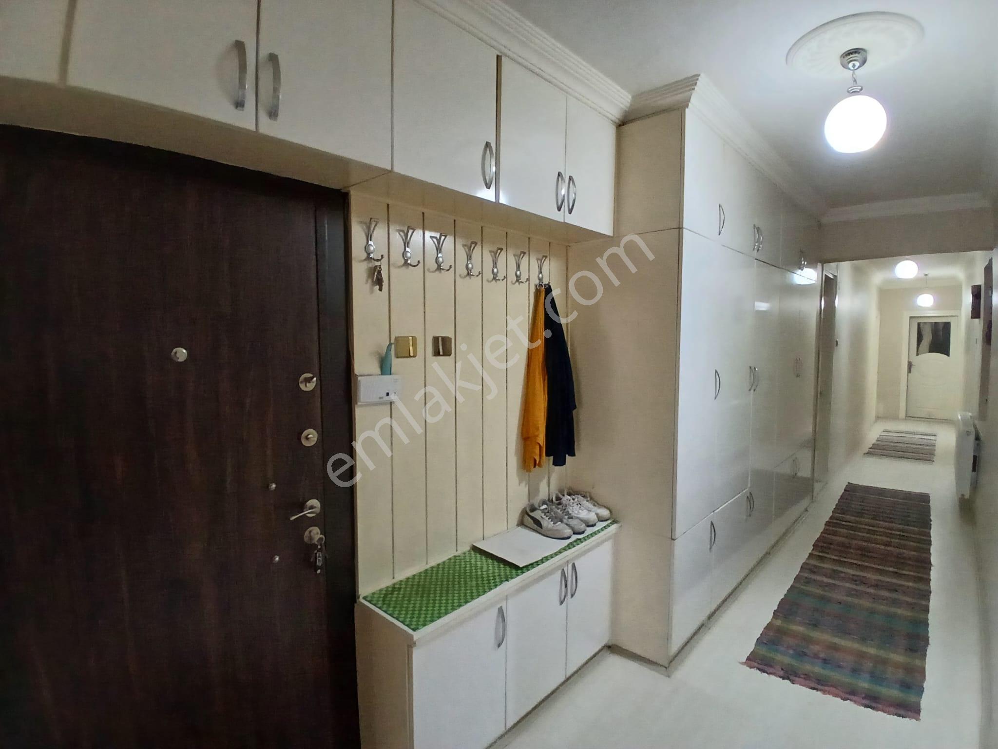 Akçay Emlak'tan Akşehir Stadyum Yanında Bakımlı Ara Kat Geniş Satılık 3+1 Daire - Görsel 29