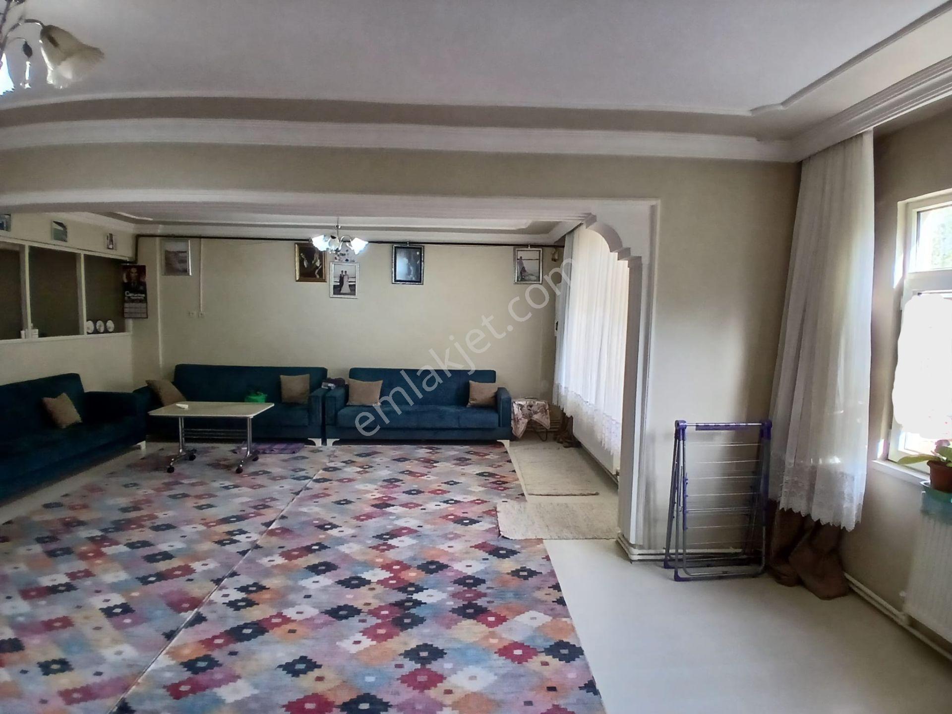 Akçay Emlak'tan Akşehir Stadyum Yanında Bakımlı Ara Kat Geniş Satılık 3+1 Daire - Görsel 10