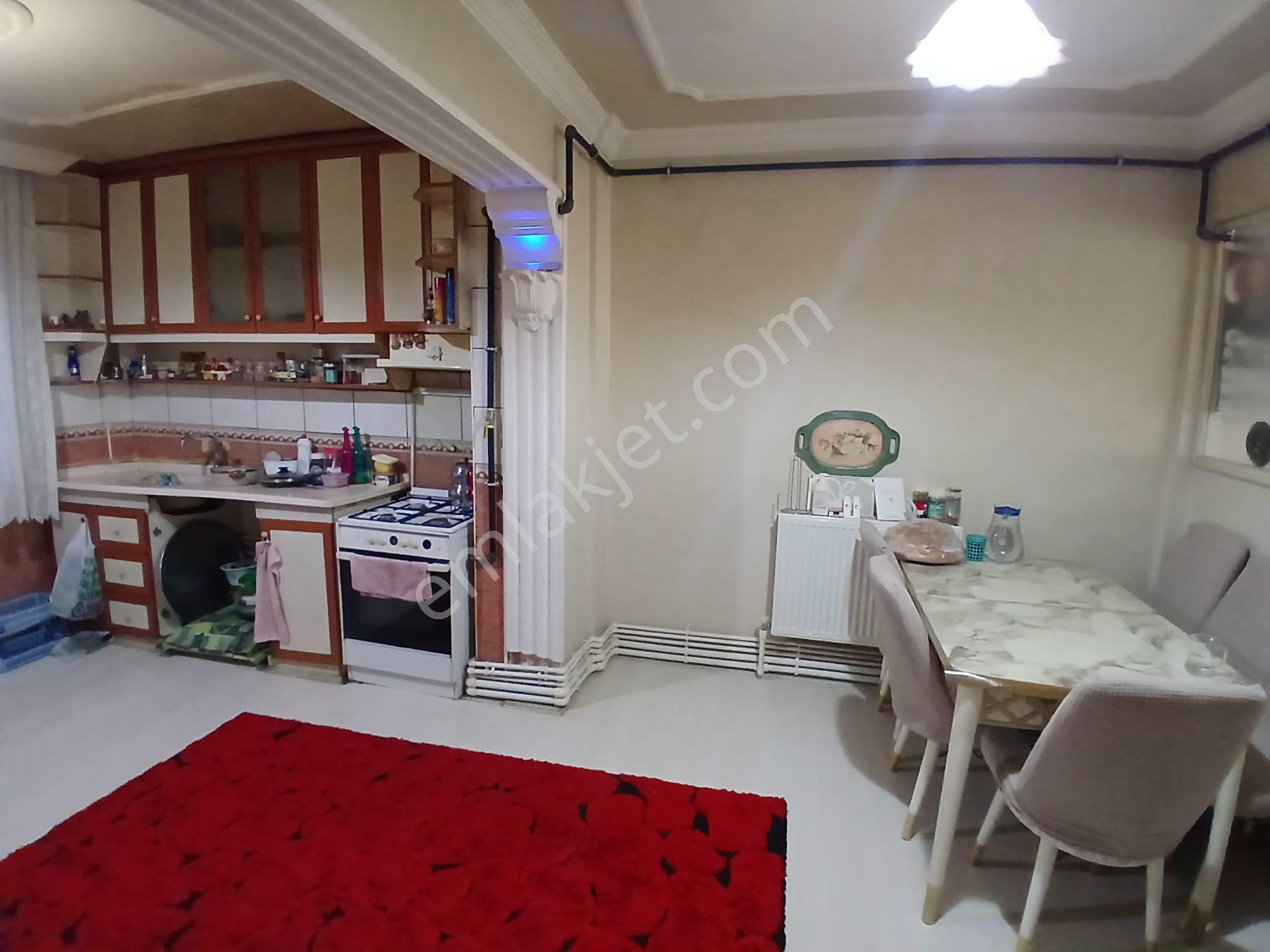 Akçay Emlak'tan Akşehir Stadyum Yanında Bakımlı Ara Kat Geniş Satılık 3+1 Daire - Görsel 6