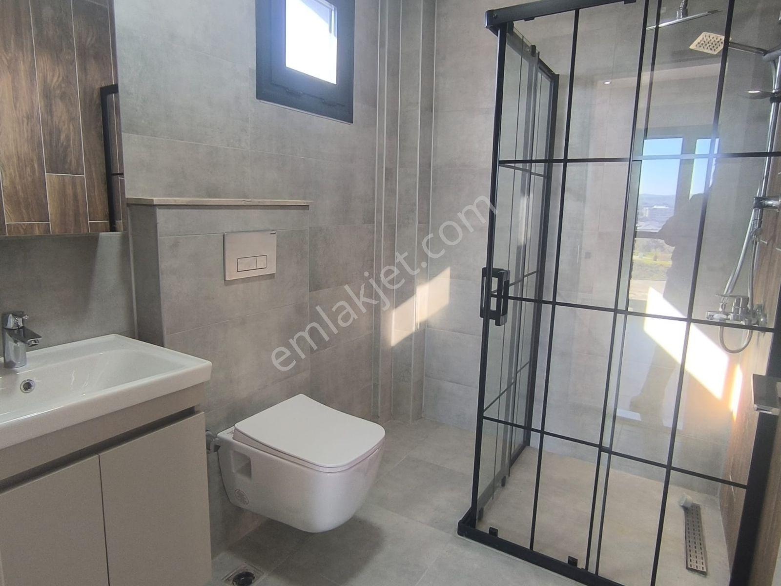 Kuşadası Kadınlar Denizinde Sıfır 3+1 Lüks Daire - Görsel 10