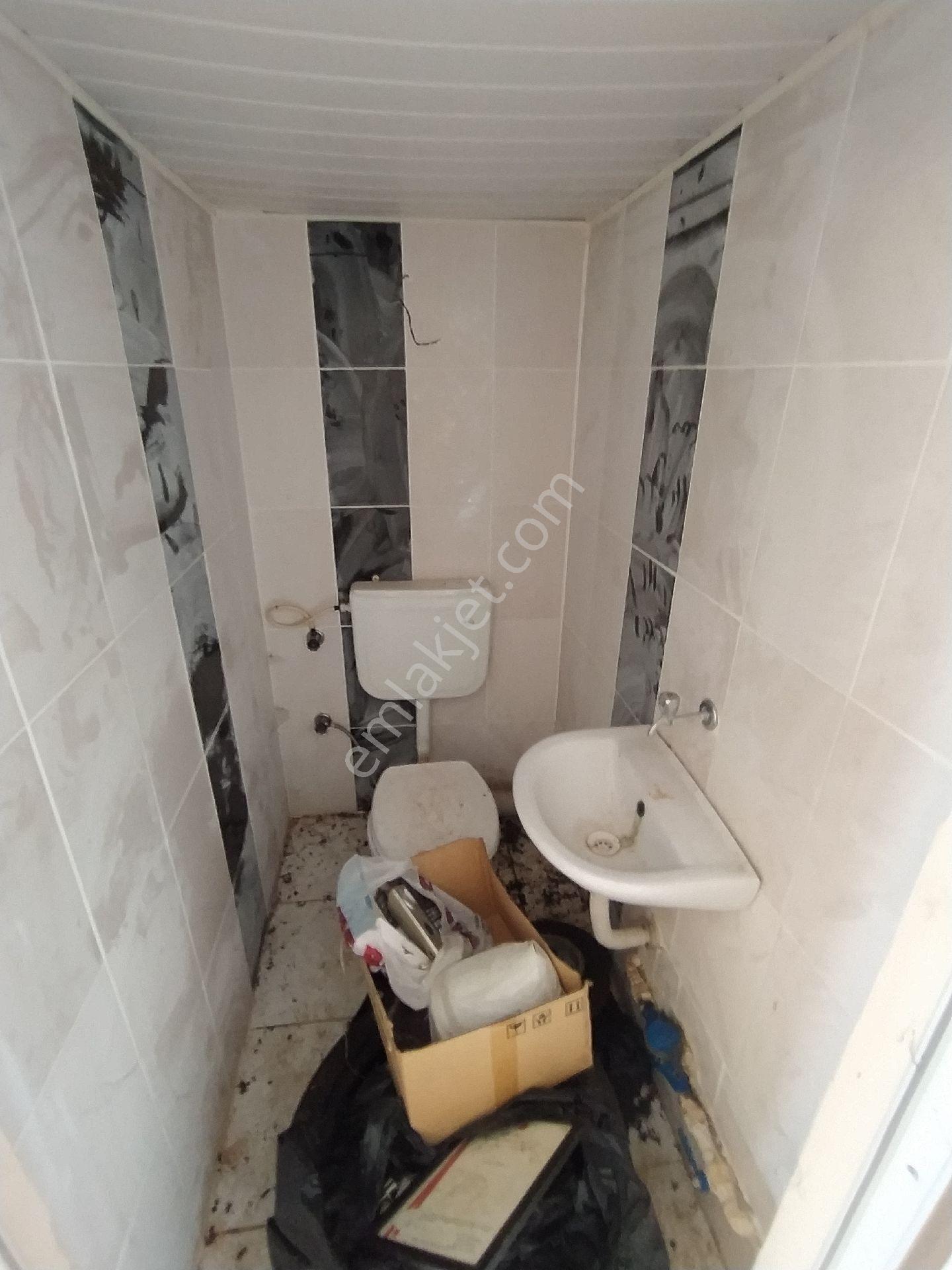 Kuruköprü Sürmeli Otel Sokağında 30 M2 Kiralık Atölye Dükkan Mağaza İşyeri - Görsel 7