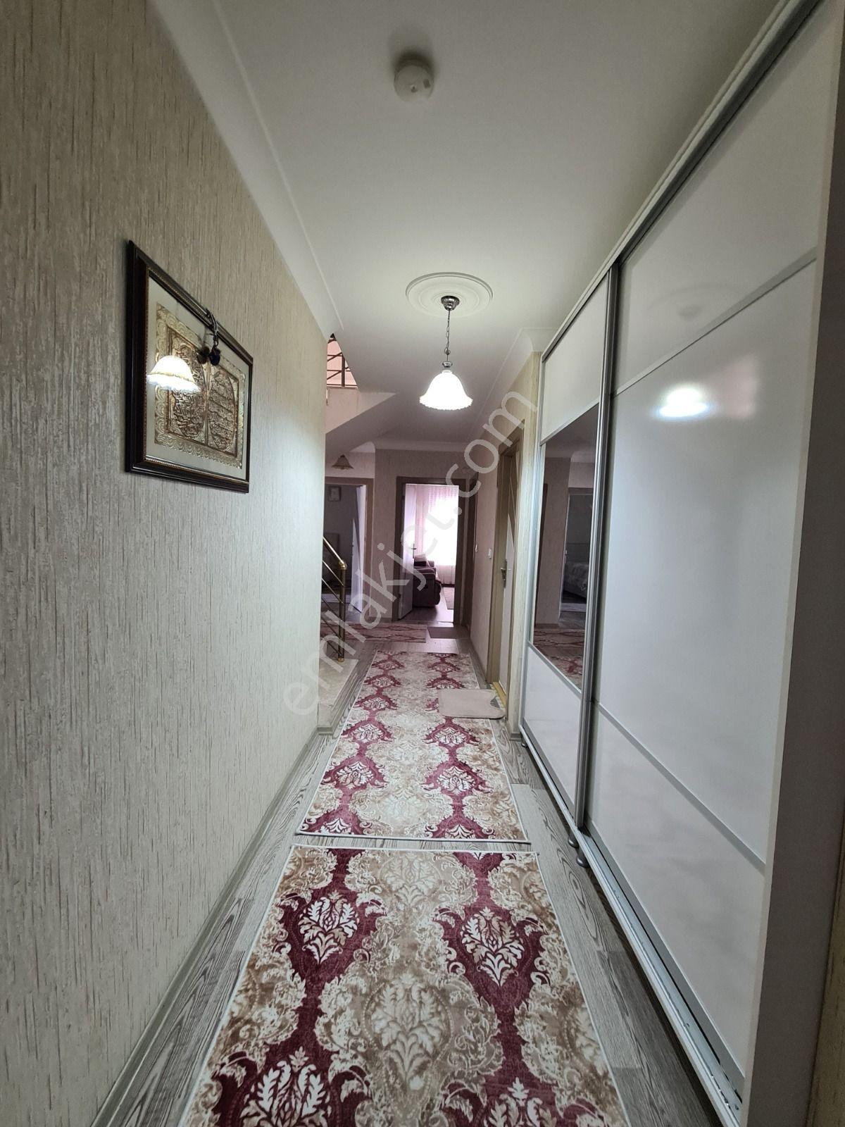 Şehitkübilay Da Karakeçili Cadde Yakını 5+2 Satlık Çift Giriş Dubleks - Görsel 13