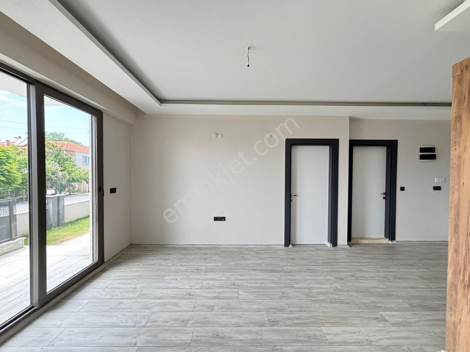 Umas Solutıon'dan Havuzlu Site İçerisinde 1+1 Kiralık Daire - Görsel 9