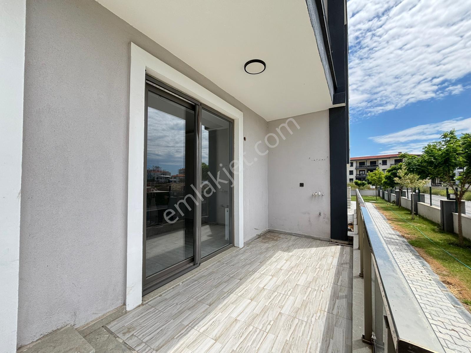 Umas Solutıon'dan Havuzlu Site İçerisinde 1+1 Kiralık Daire - Görsel 23
