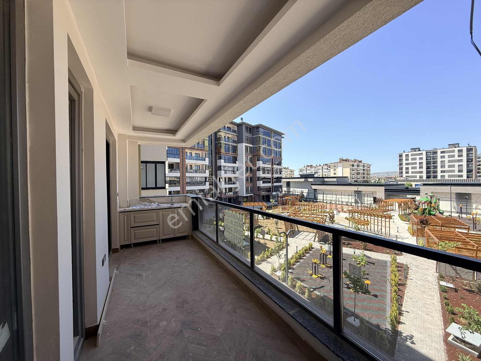 Gazze Caddesi Lilyum Garden Ultra Lüks 2+1 - Görsel 14