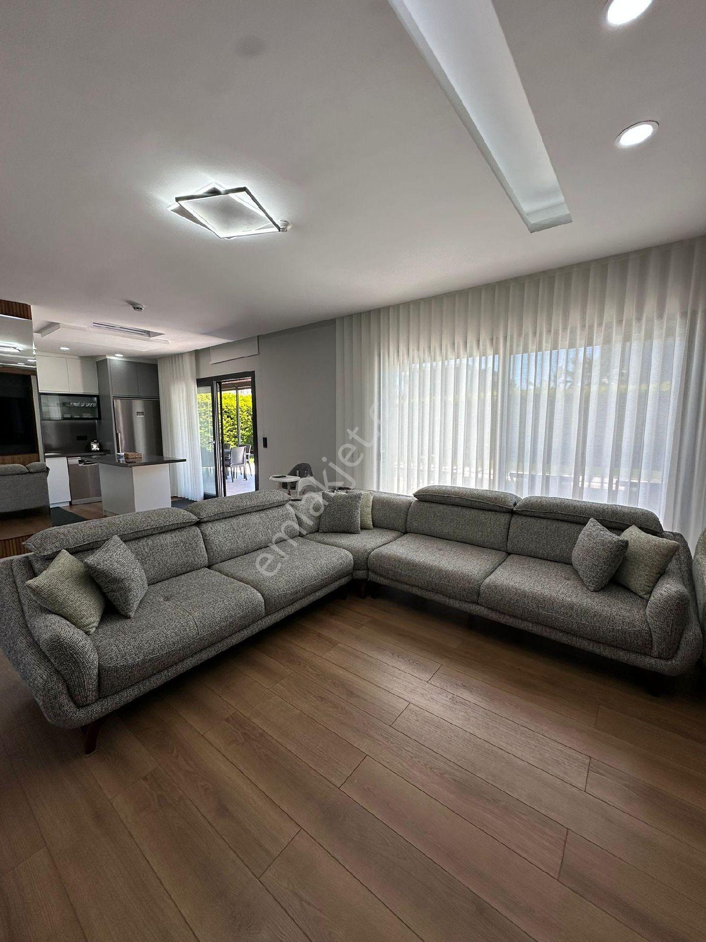Kuşadası Değirmendere Kiralık Ultra Lüks Villa - Görsel 15