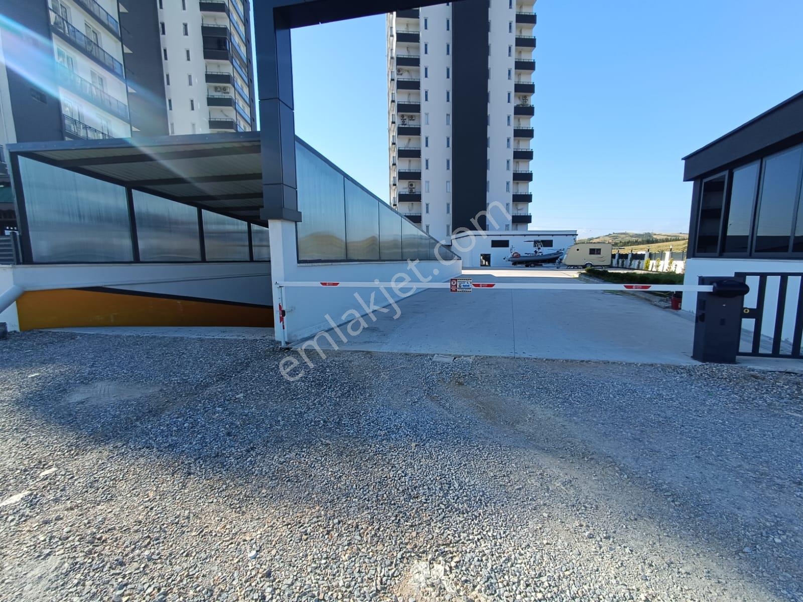 Kabasakal Mah. Sosyal Donatılı+güvenlikli 3+1 K.mutfak+kombili+çift Banyo+giyinme Odalı Kiralık - Görsel 27