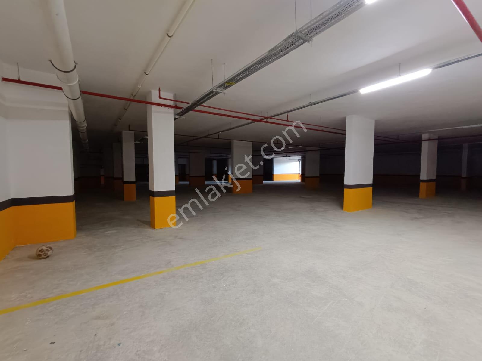 Kabasakal Mah. Sosyal Donatılı+güvenlikli 3+1 K.mutfak+kombili+çift Banyo+giyinme Odalı Kiralık - Görsel 29