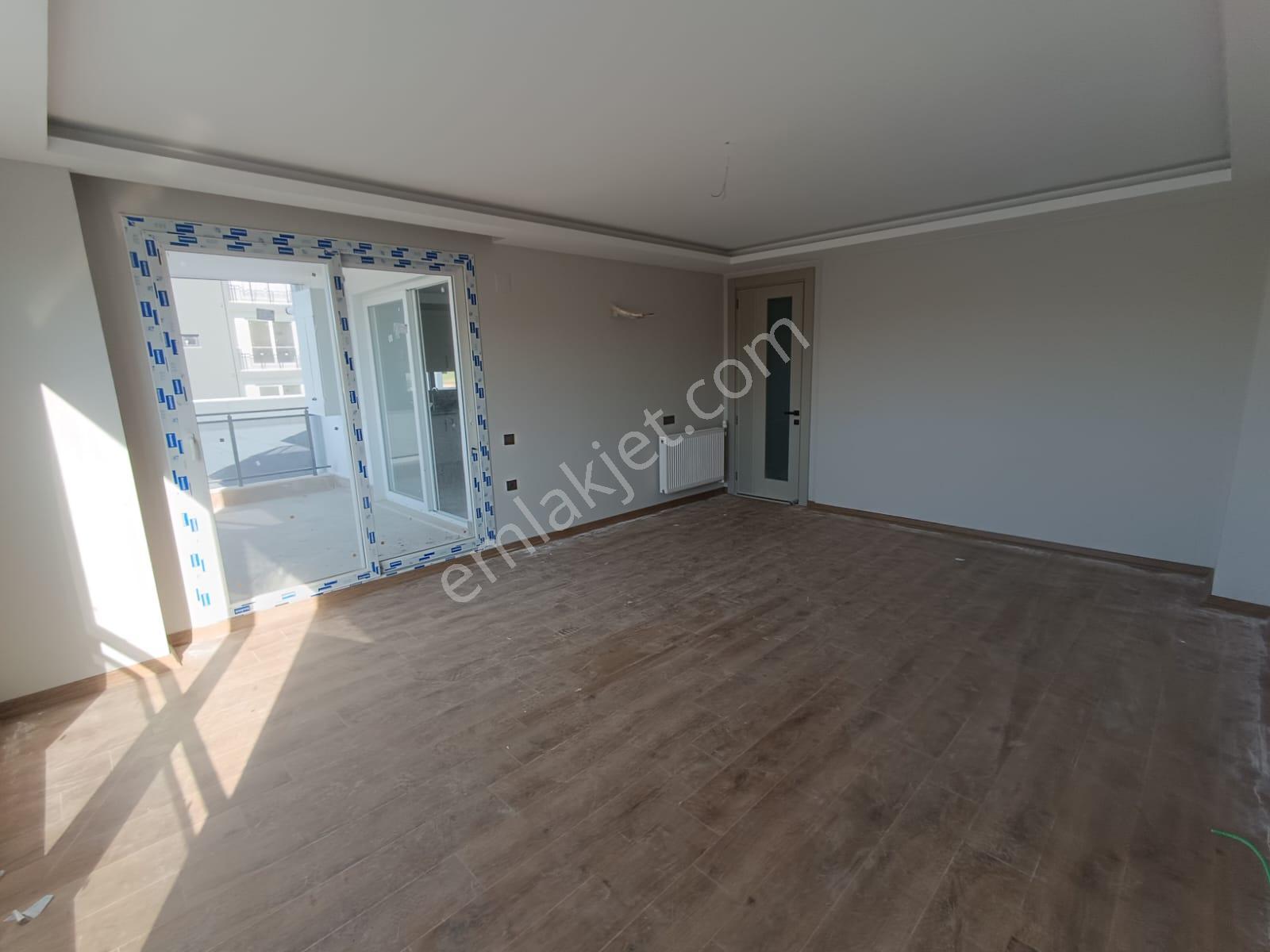 Kabasakal Mah. Sosyal Donatılı+güvenlikli 3+1 K.mutfak+kombili+çift Banyo+giyinme Odalı Kiralık - Görsel 8