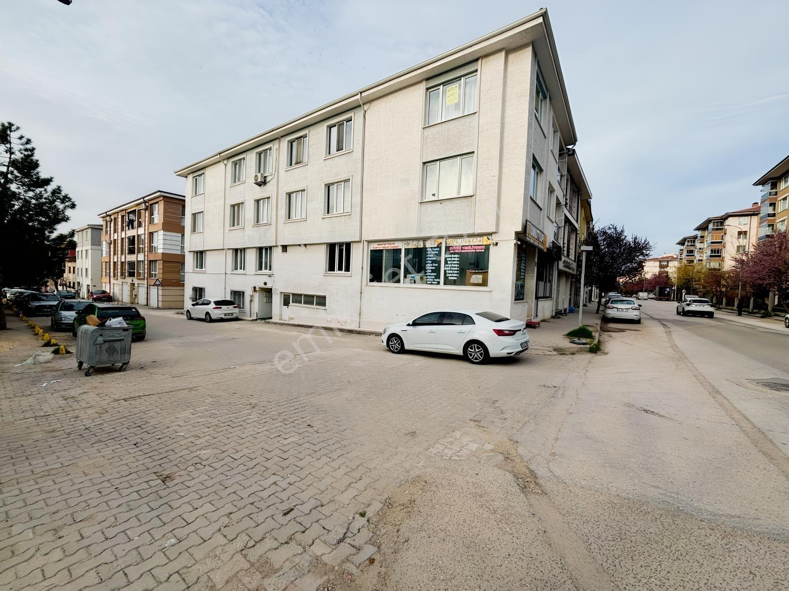 Proma'da Batıkent Mh. Liman Cd.'de 3+1 140m2 Çift Cehpe - Görsel 3