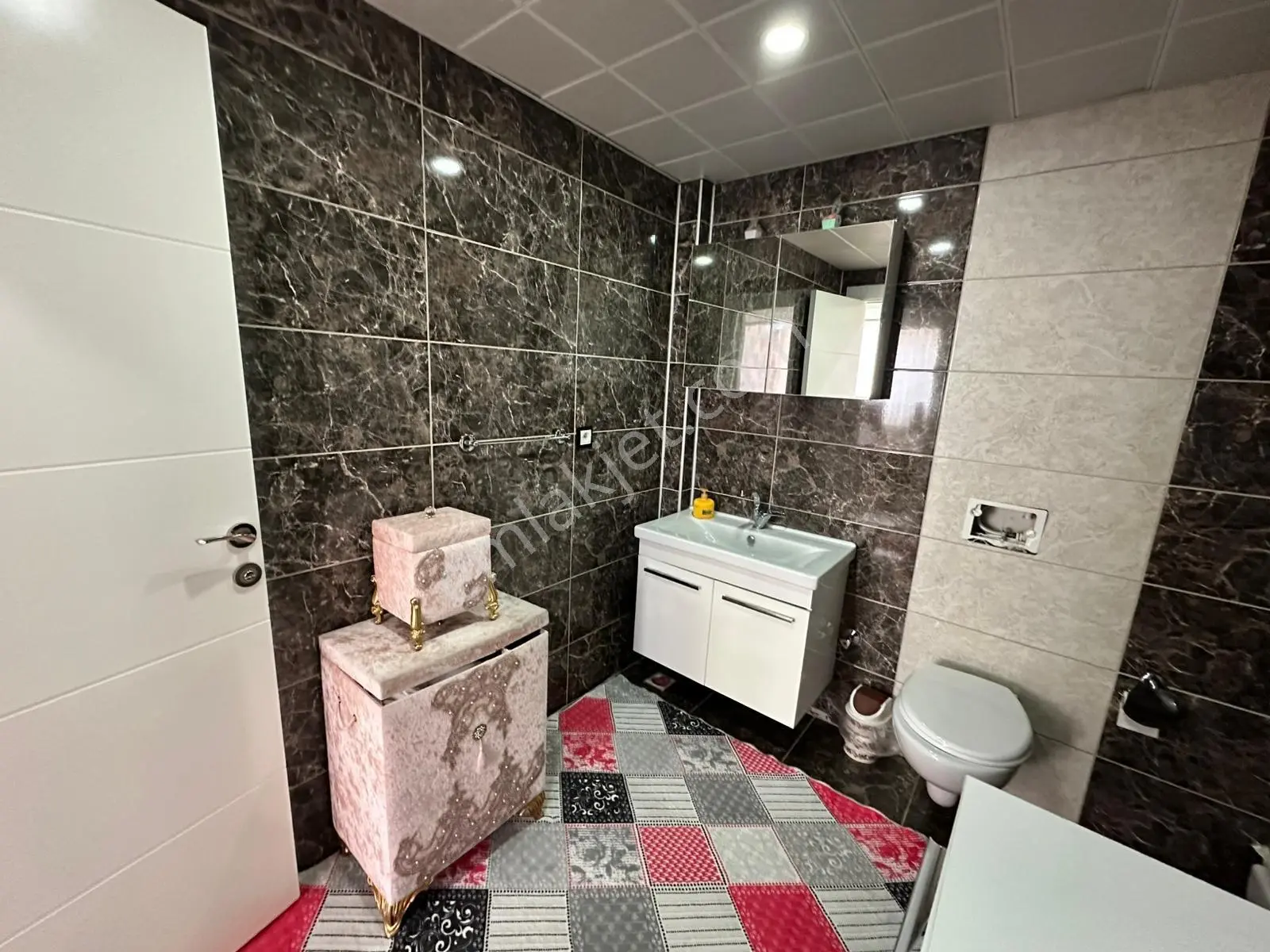  tema Park Karşısı Satılık 4.5+1 Kapalı Havuzlu Ultra Lüx Daire - Görsel 2