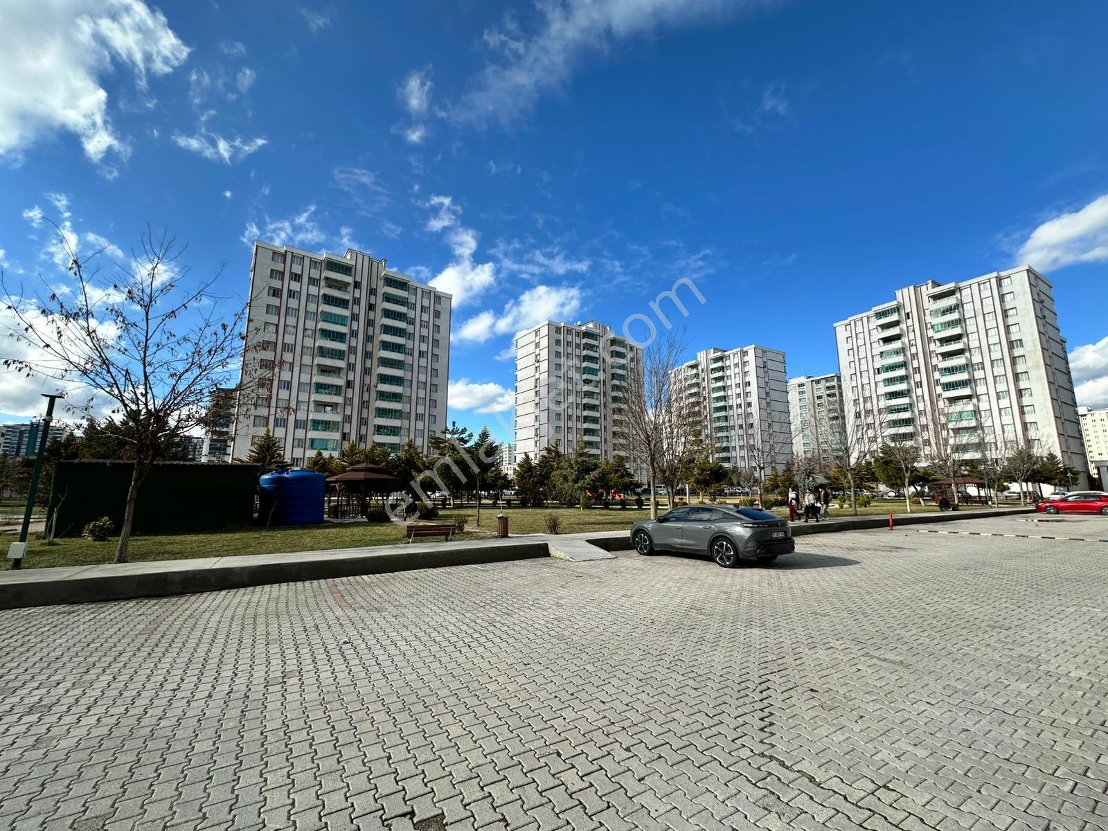  tema Park Karşısı Satılık 4.5+1 Kapalı Havuzlu Ultra Lüx Daire - Görsel 20