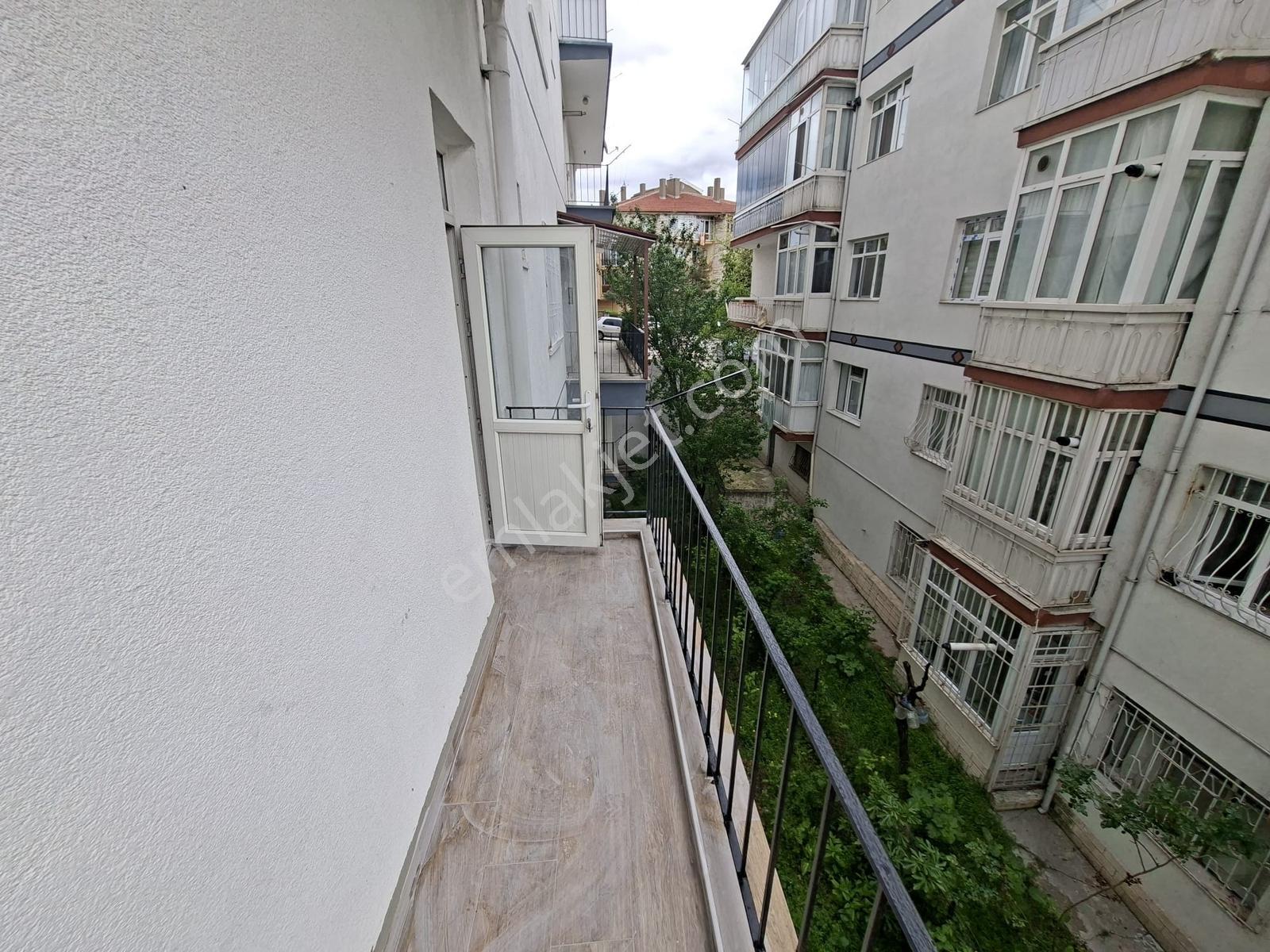 Etlik Aşağı Eğlencede Full Yapılı 3 Oda 1 Salon Kiralık Daire - Görsel 19