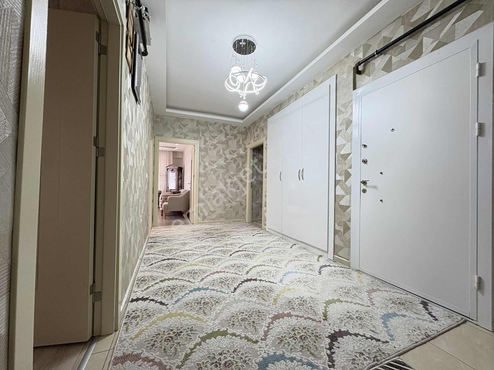 Fırsat! Emirgazi Mah.de Cadde Cepheli Ara Kat 220 M² 4+1 Daire! - Görsel 25