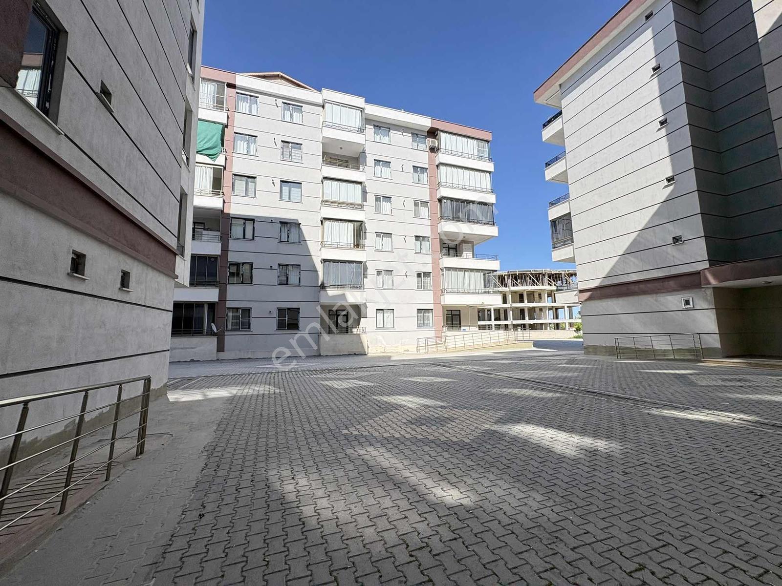 Fırsat! Emirgazi Mah.de Cadde Cepheli Ara Kat 220 M² 4+1 Daire! - Görsel 20