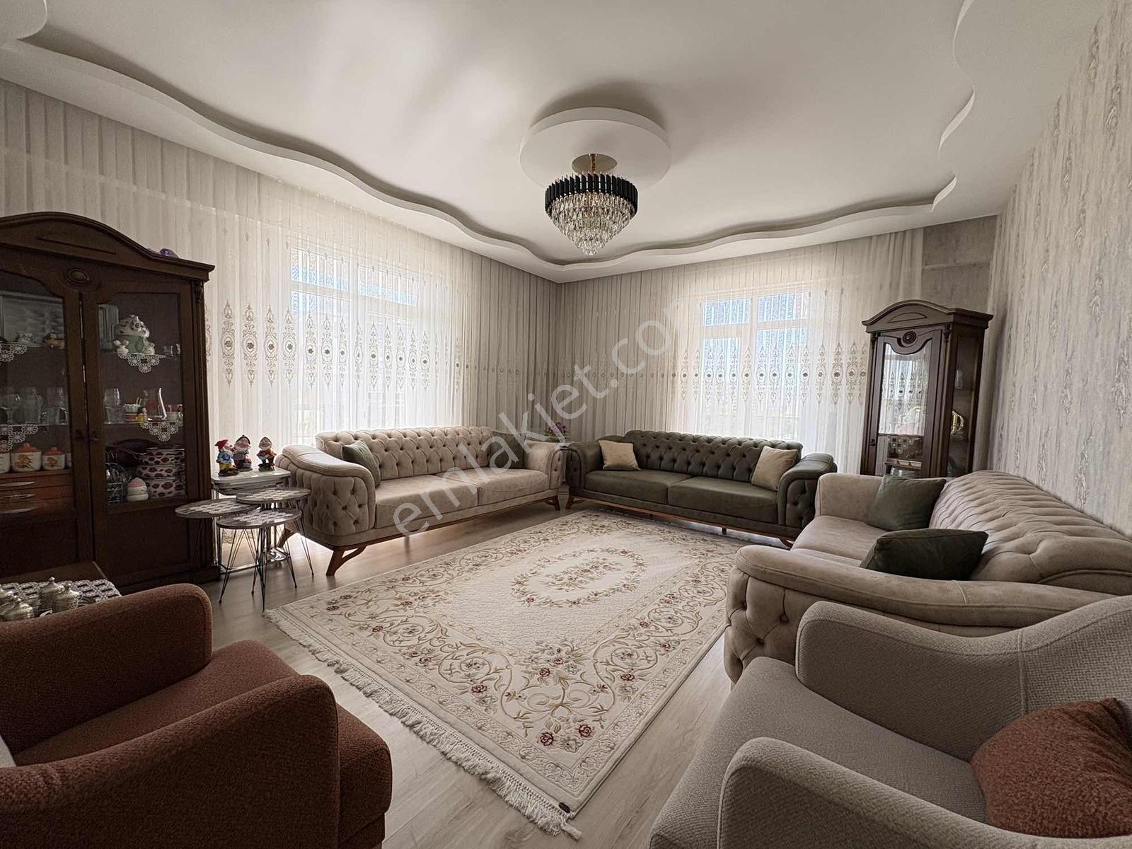 Fırsat! Emirgazi Mah.de Cadde Cepheli Ara Kat 220 M² 4+1 Daire! - Görsel 30