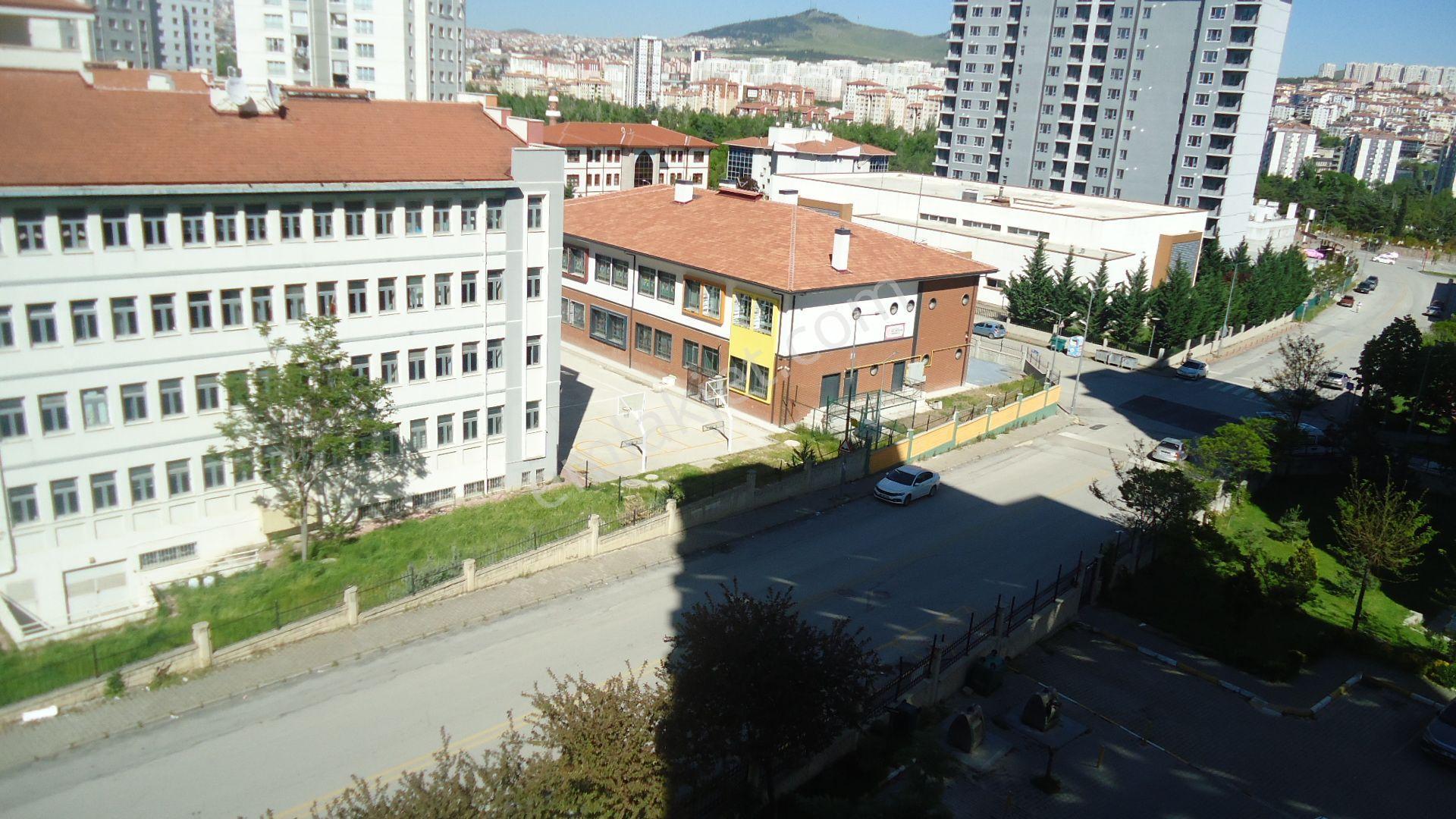 Krc'den Gültepe Mahalesinde Katta Kiralık 3+1 Daire - Görsel 20