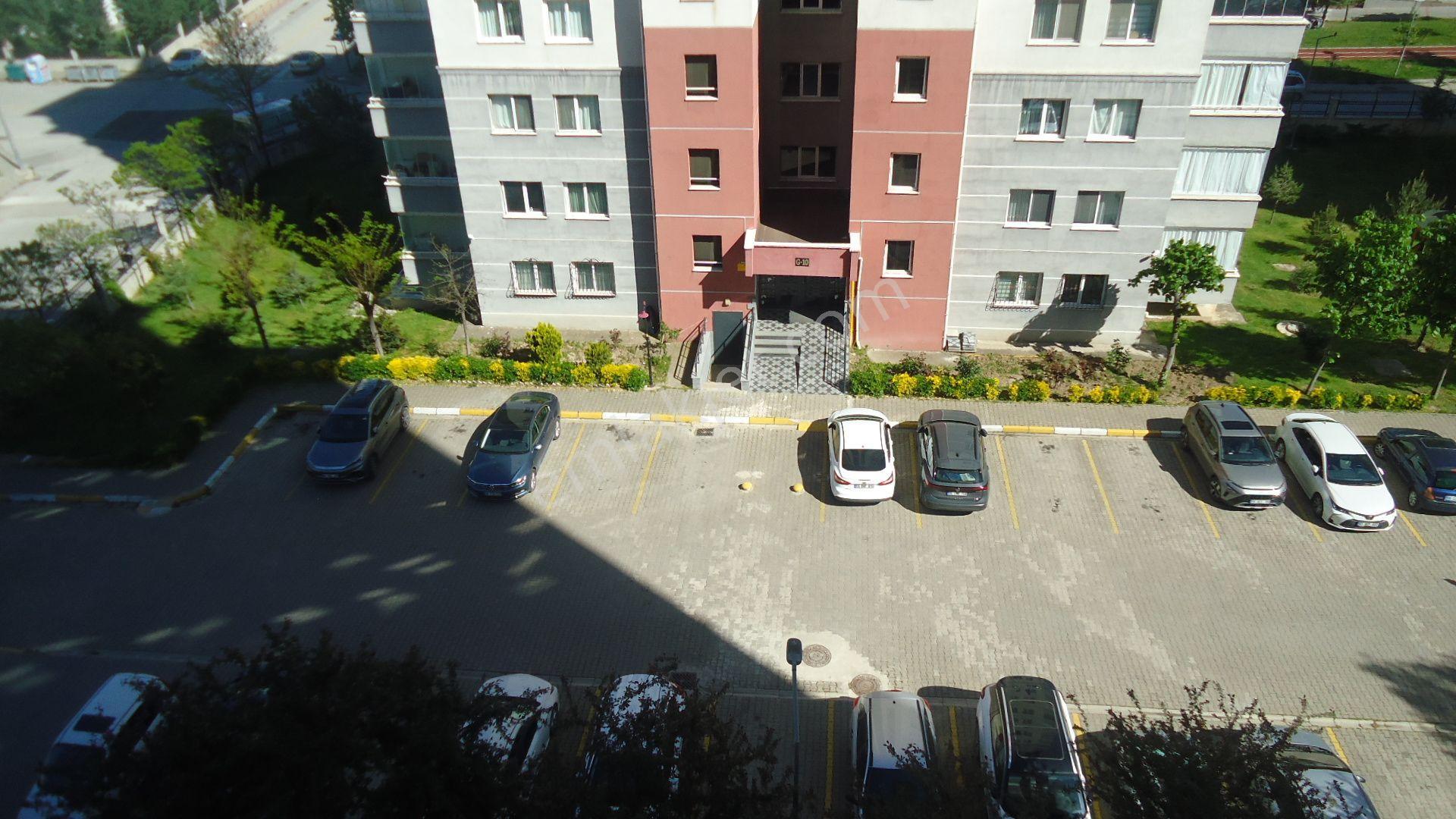 Krc'den Gültepe Mahalesinde Katta Kiralık 3+1 Daire - Görsel 24
