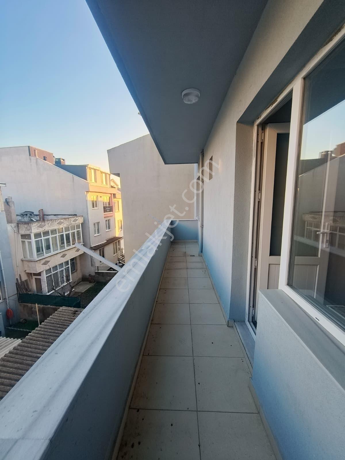 Muradiye Cami Yakını Kiralık Temiz 3+1 Daire - Görsel 4