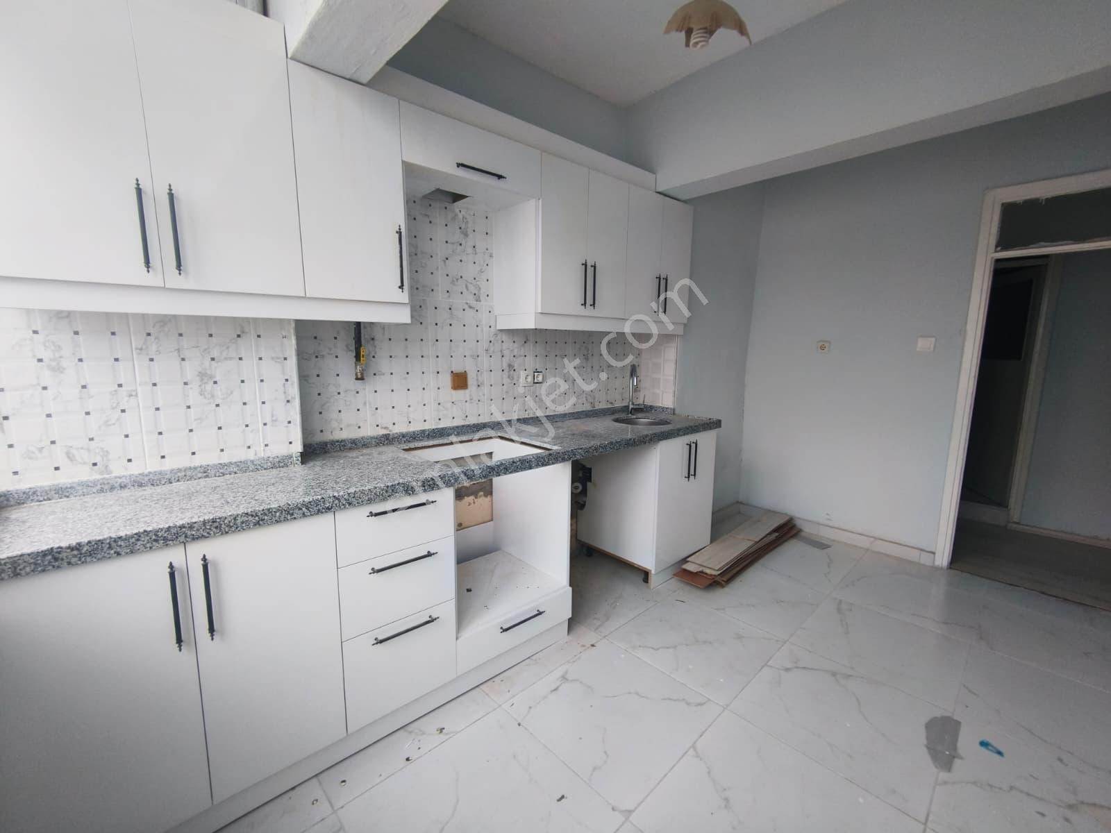 Dere Mahallesi Pazartesi Pazarında 3+1 Masrafsız Kiralık Daire
