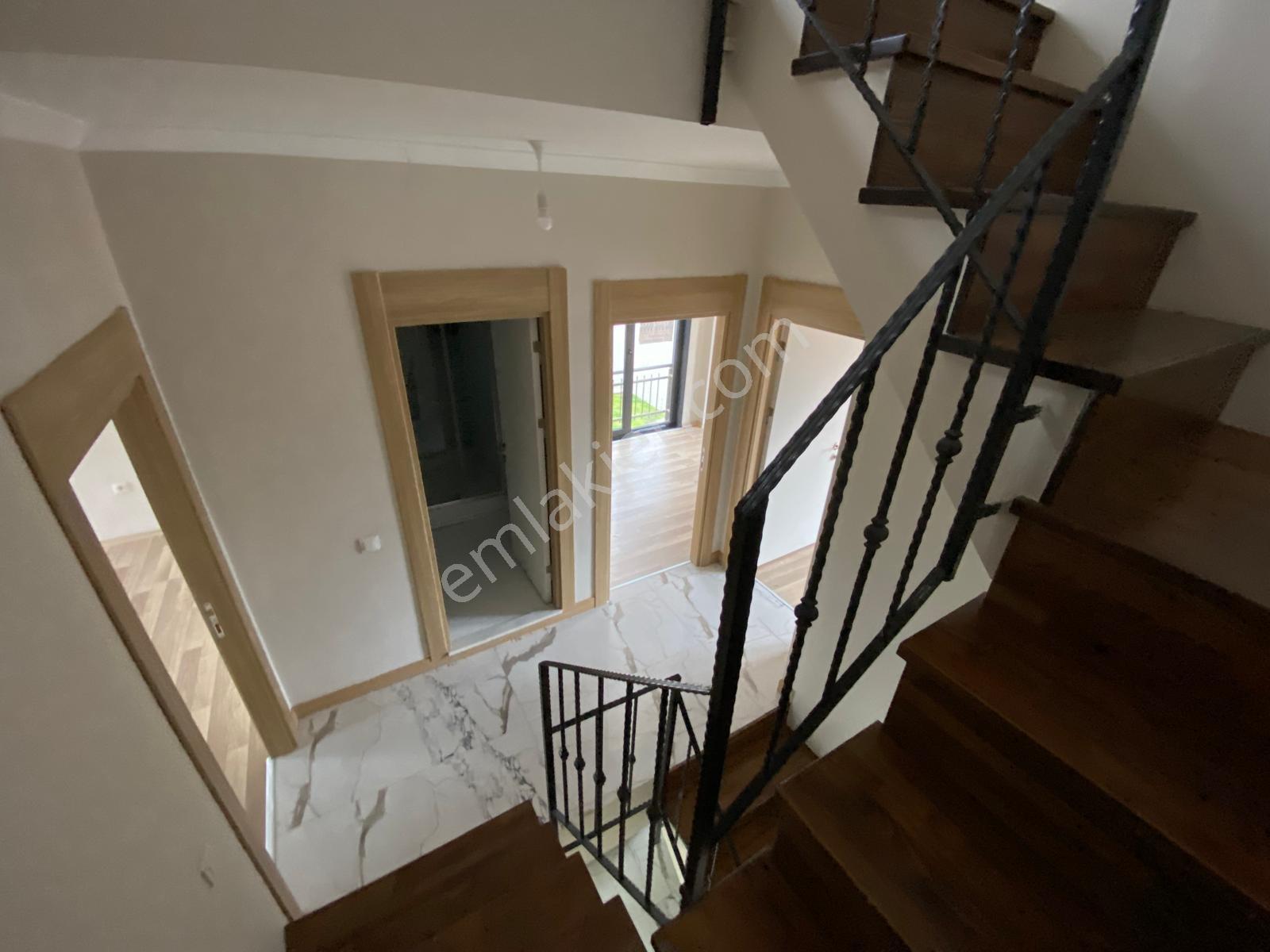 Site İcinde Villa - Görsel 19