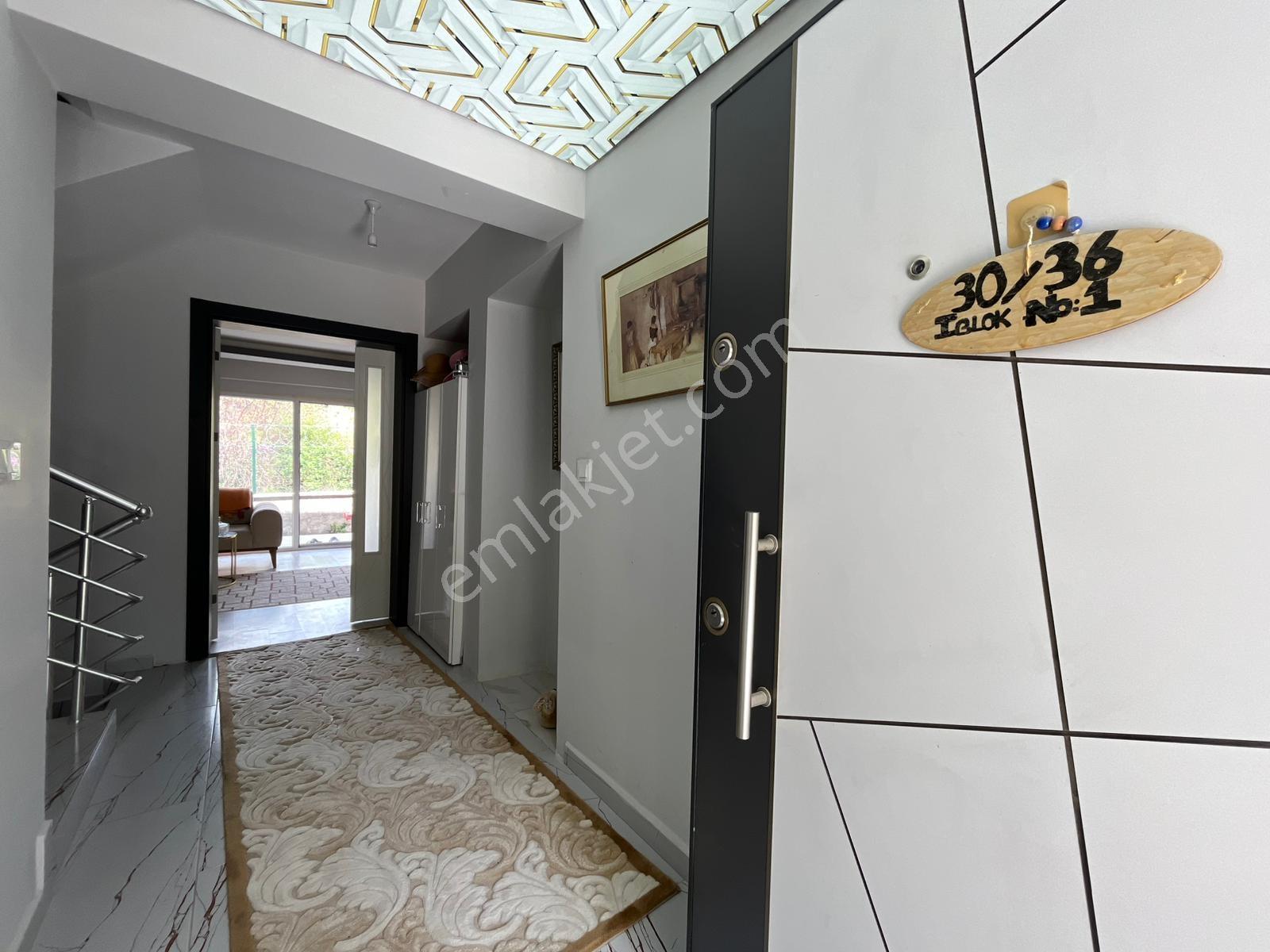 ▄evga▄kıbrısköyü Mahallesi 6+1 Eşyalı & Eşyasız Yapılı Villa - Görsel 24