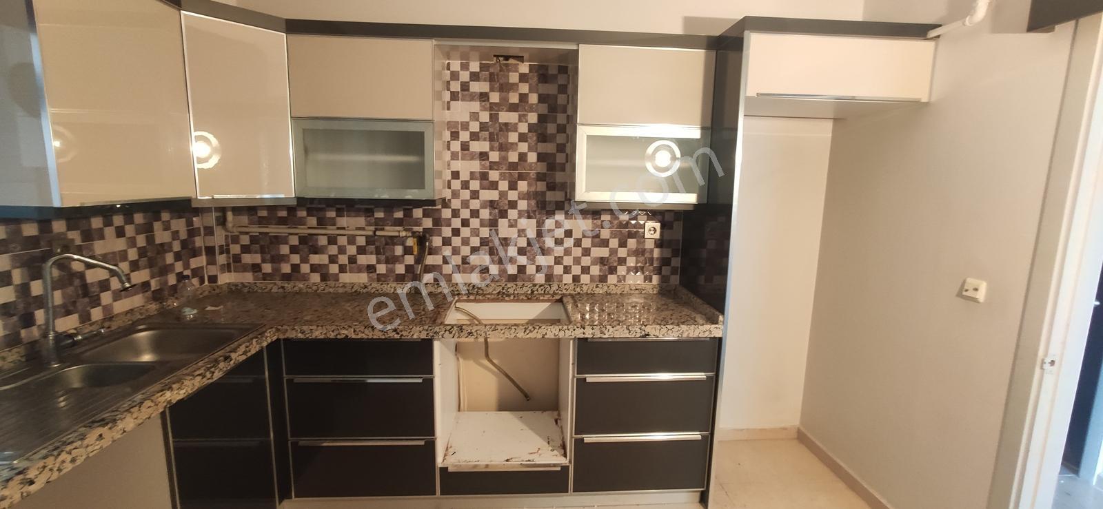 Pendik Fevzi Çakmak 3+1 Geniş Daire-3 Balkonlu-metro 250 Metre - Görsel 8