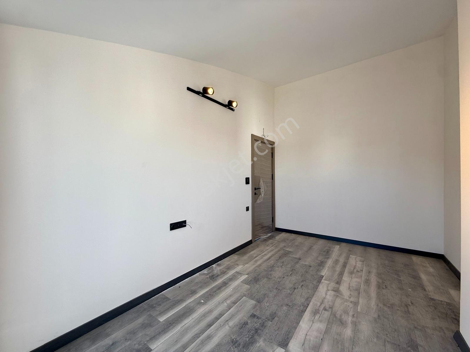 Altınkale'de Kiralık Site İçerisinde 5+1 Asansörlü Sıfır Villa - Görsel 32