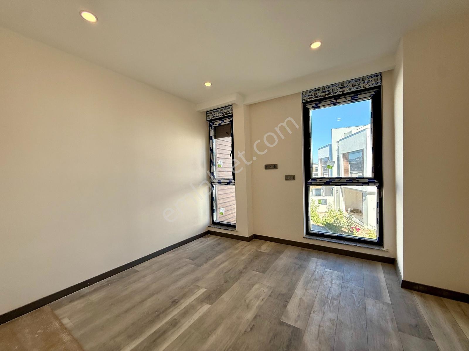 Altınkale'de Kiralık Site İçerisinde 5+1 Asansörlü Sıfır Villa - Görsel 26