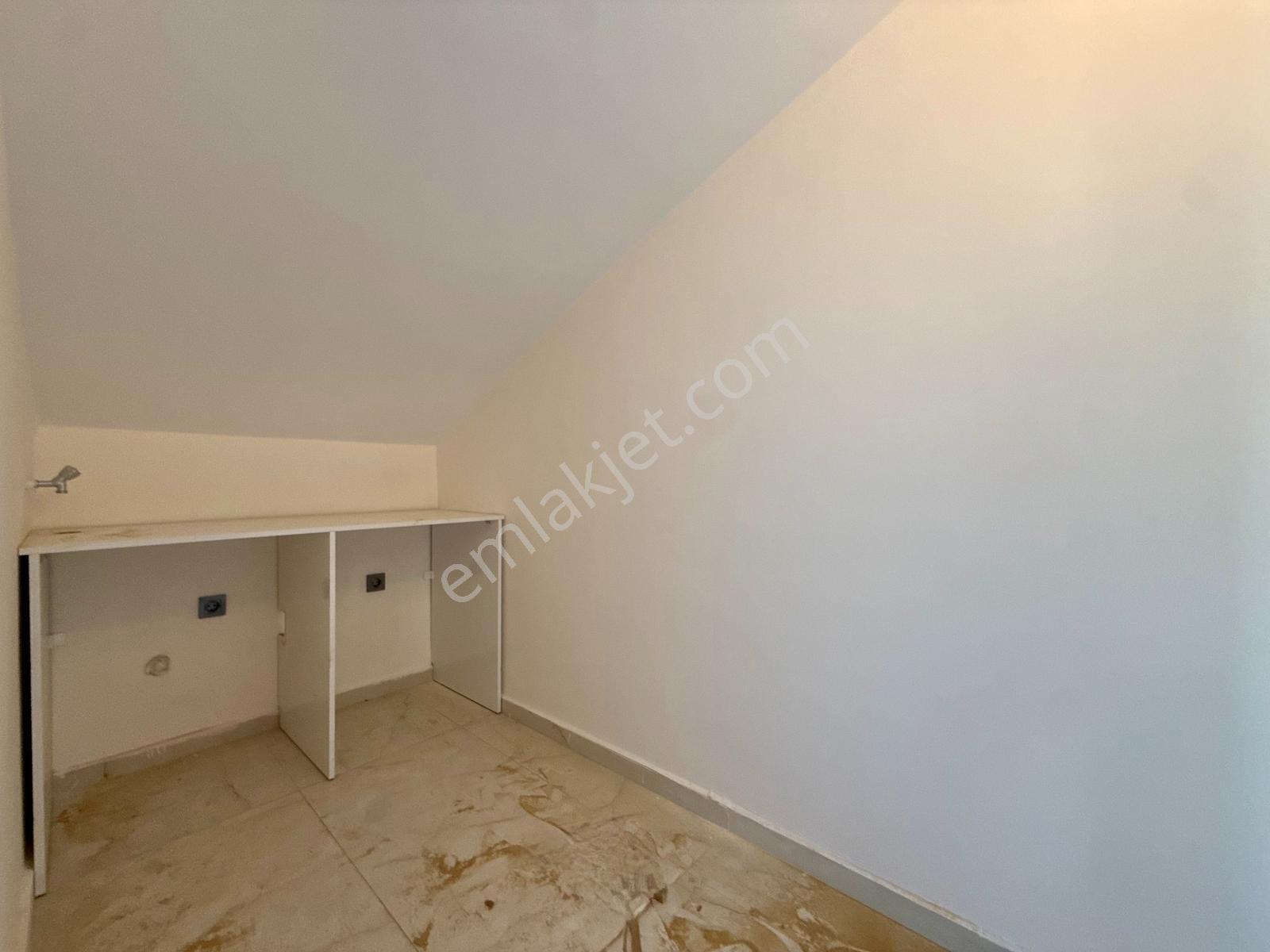 Altınkale'de Kiralık Site İçerisinde 5+1 Asansörlü Sıfır Villa - Görsel 10