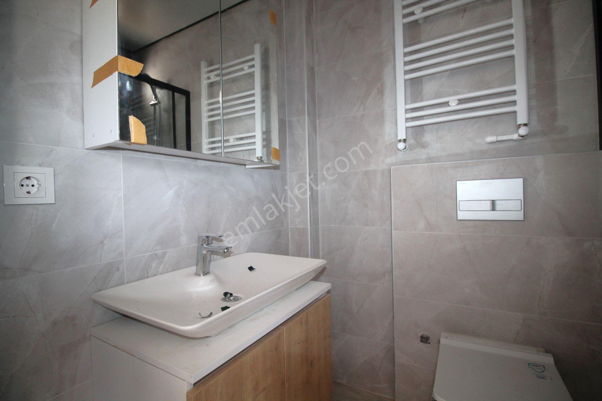 Retro’dan Akdeniz Mah’de Marka Projede Sıfır Kiralık 2+1 - Görsel 12