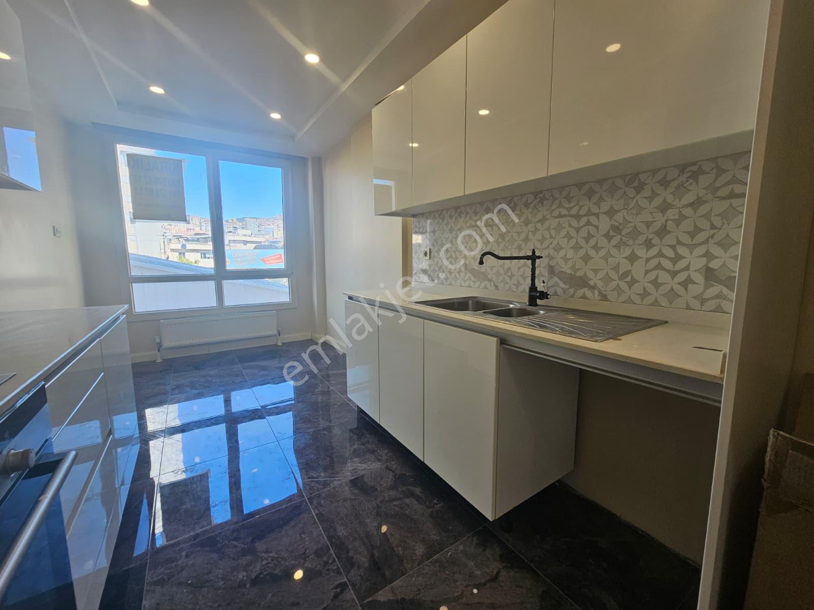 Altayçeşme Evinpark Ebv. Banyolu Kapalı Otoparklı Metro 2dk 3+1 - Görsel 29