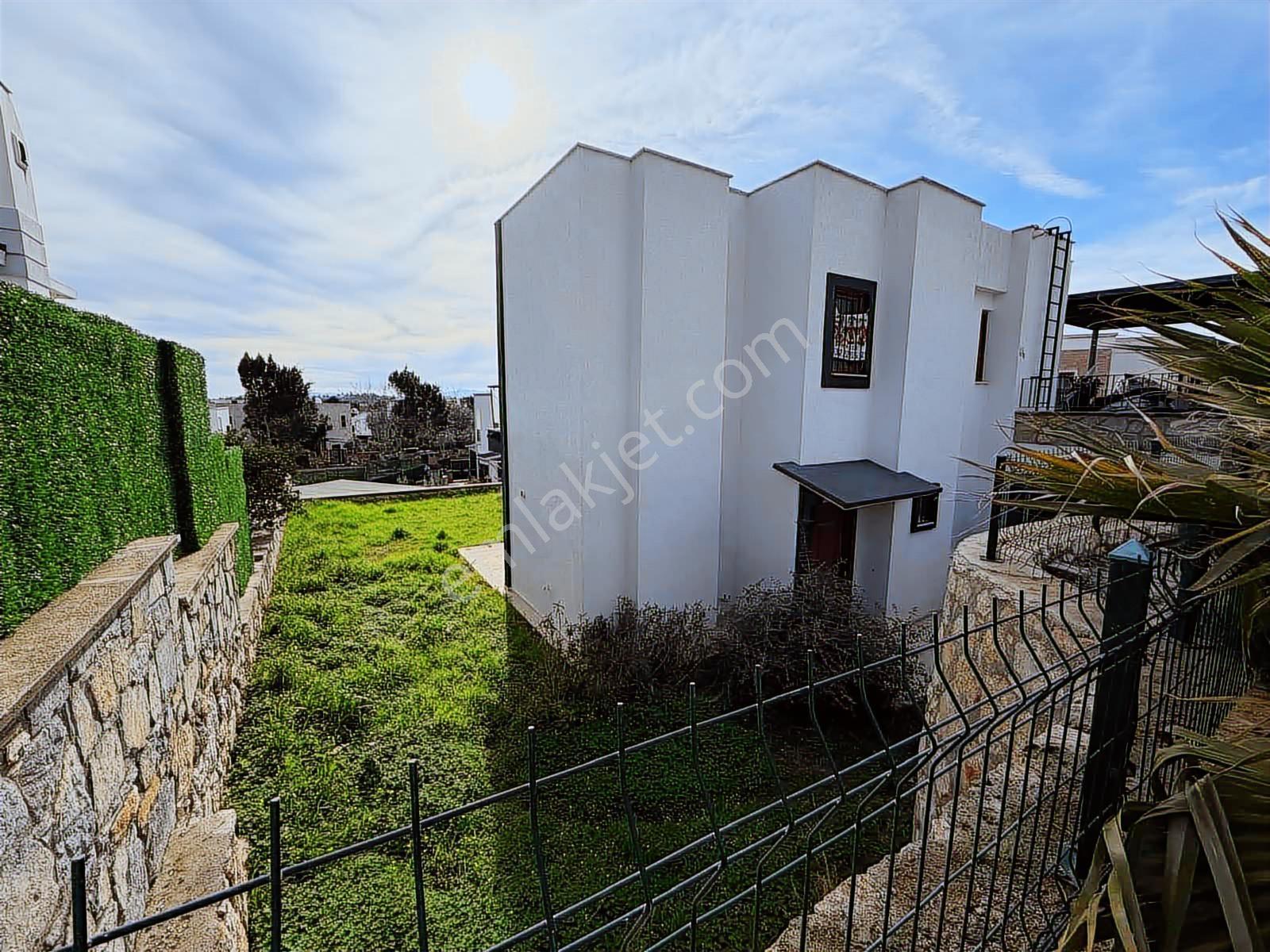 Bodrum Alt Konacık / Geniş Bahçeli 2+1 Müstakil Villa