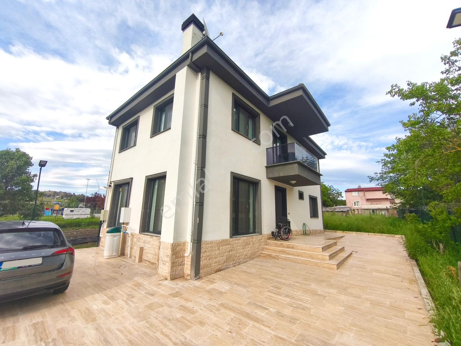 Silivri B.kılıçlı Merkezde 900m² Arsa İçinde 6+1 İskanlı Villa - Görsel 10