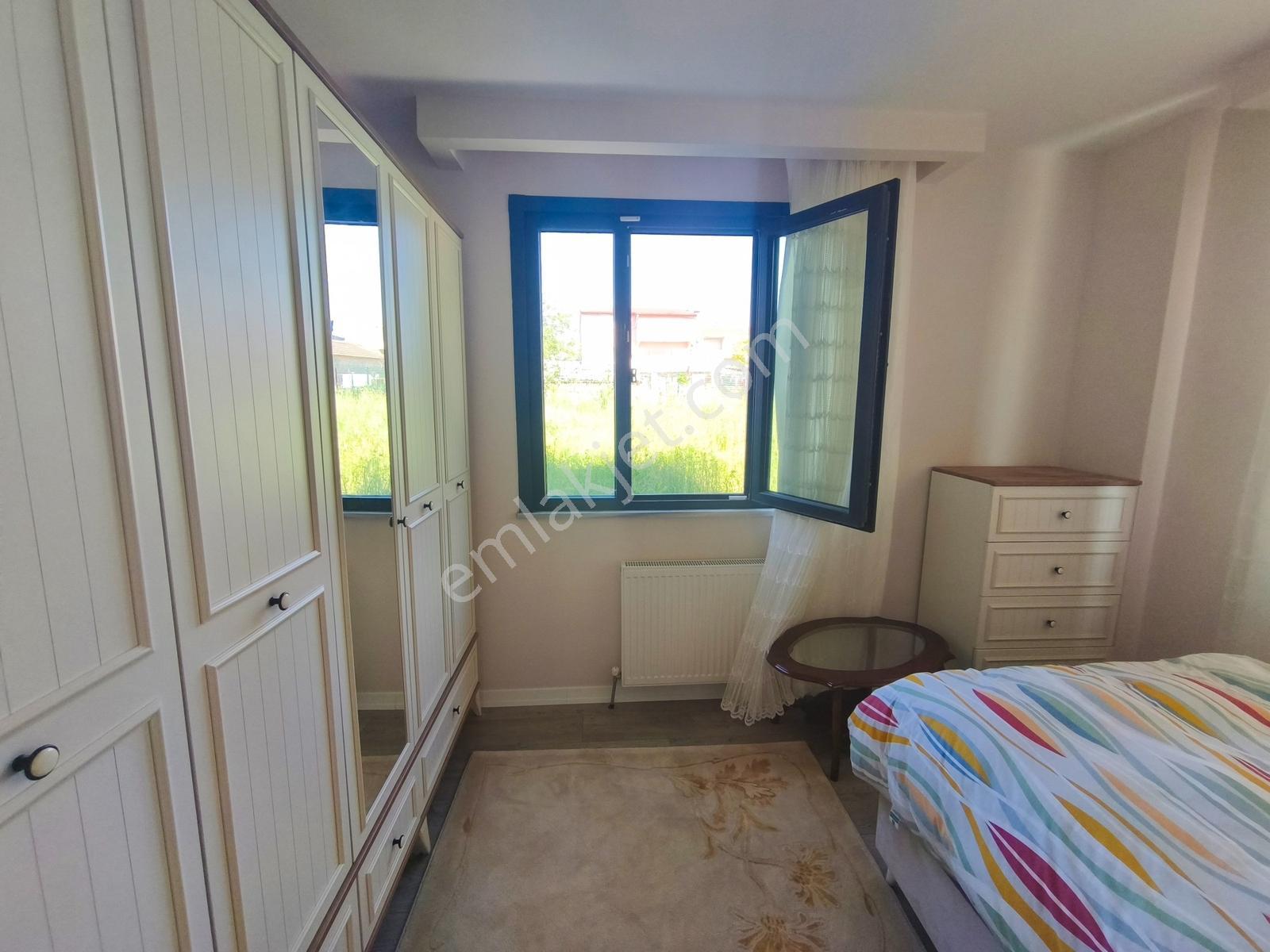 Silivri B.kılıçlı Merkezde 900m² Arsa İçinde 6+1 İskanlı Villa - Görsel 18